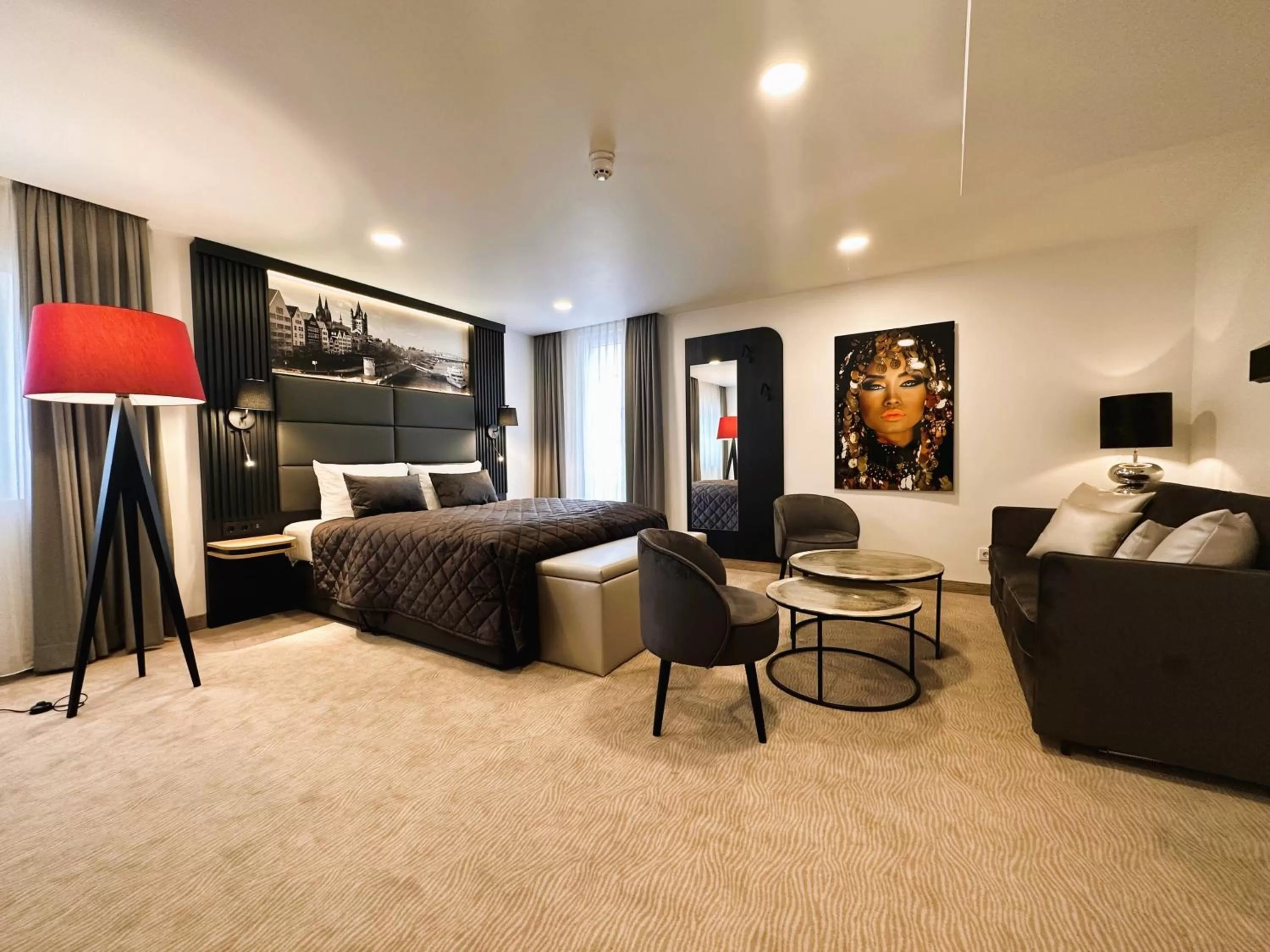 Seating area, Bed in Rhein Hotel St. Martin