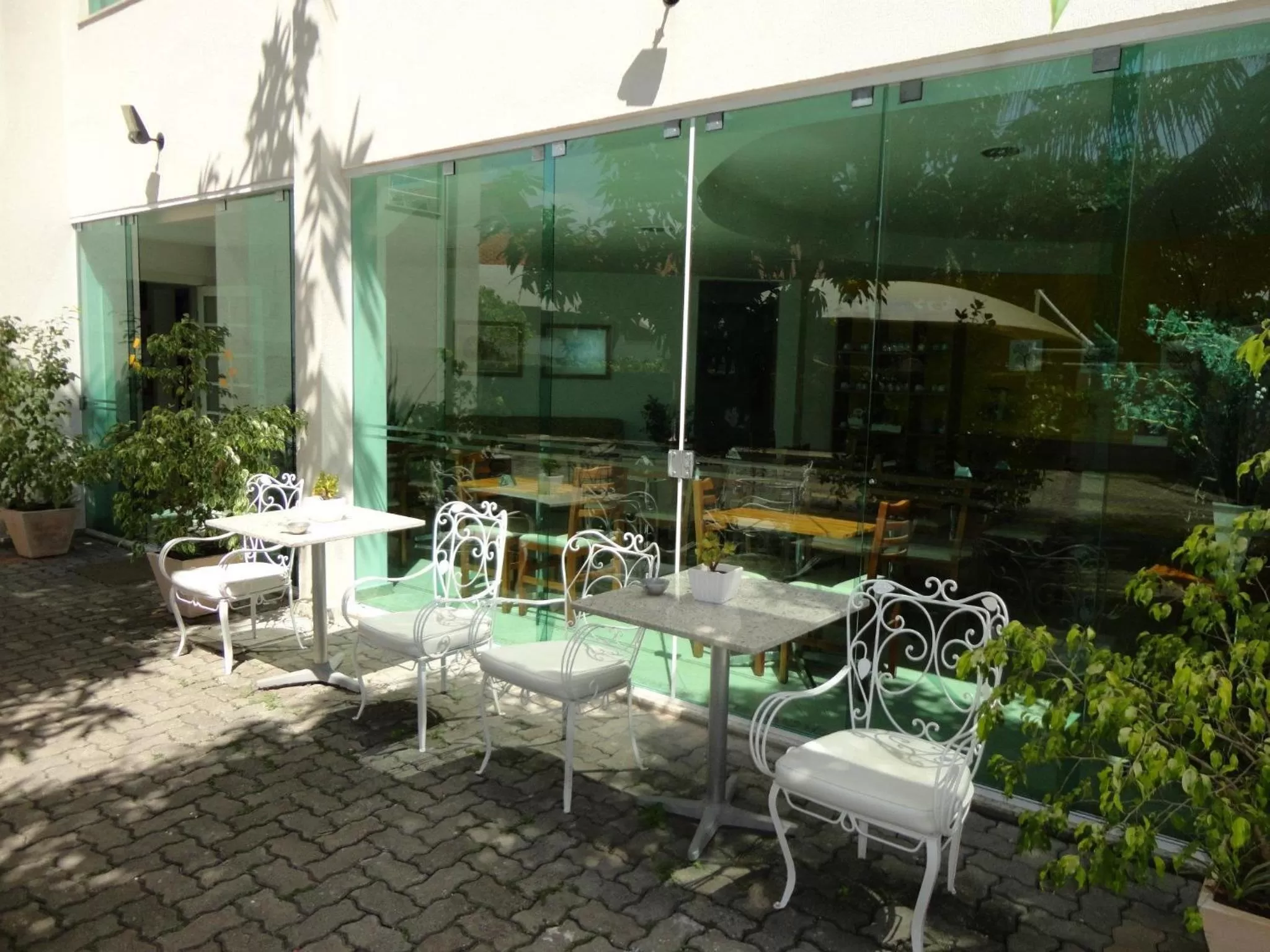 Garden in Camboinhas Beach Pousada