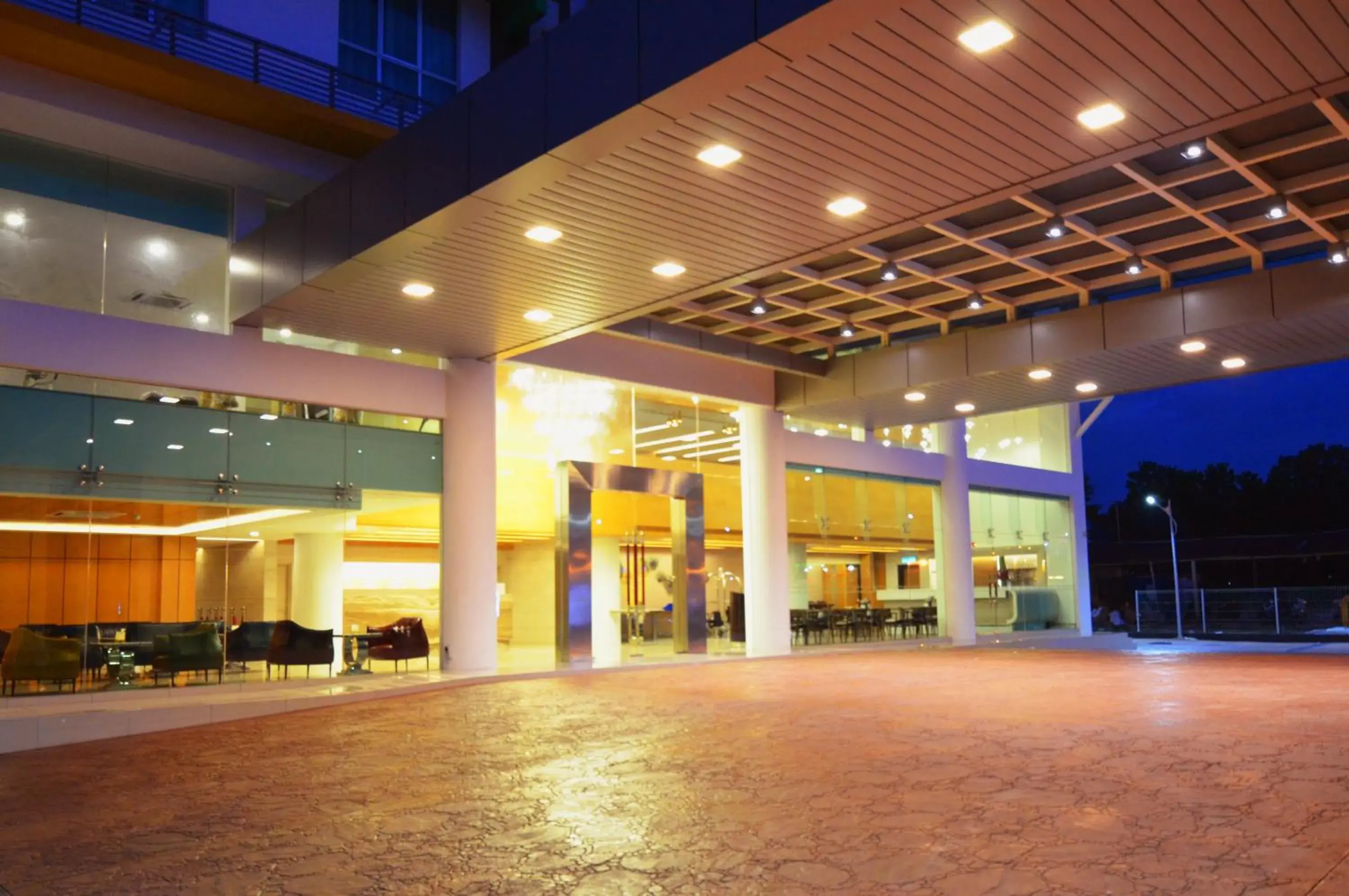 Facade/entrance in V8 Hotel Johor Bahru Facade/entrance in V8 Hotel Johor Bahru