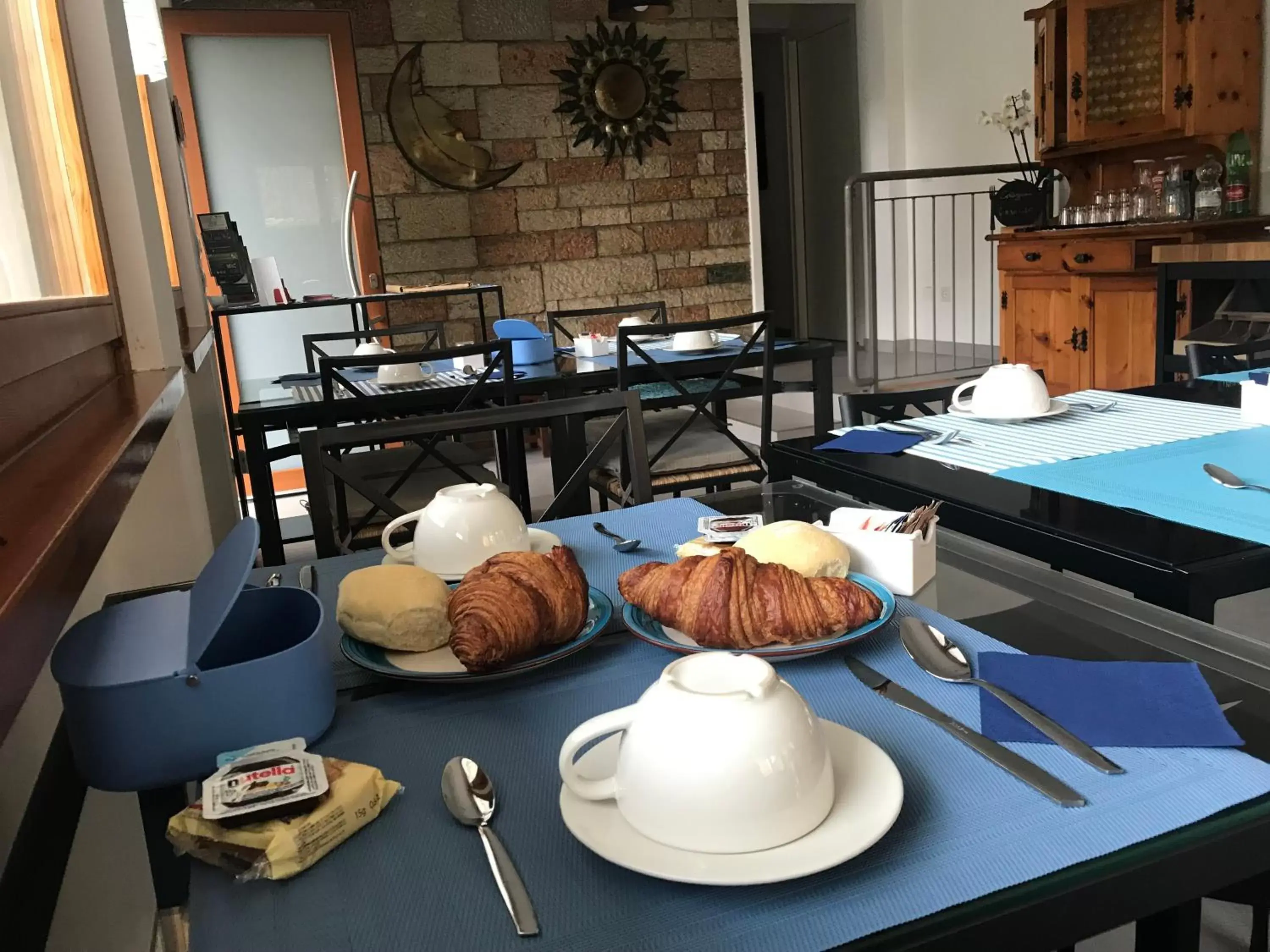 Continental breakfast, Breakfast in Il Sole e la Luna B&B in Garda
