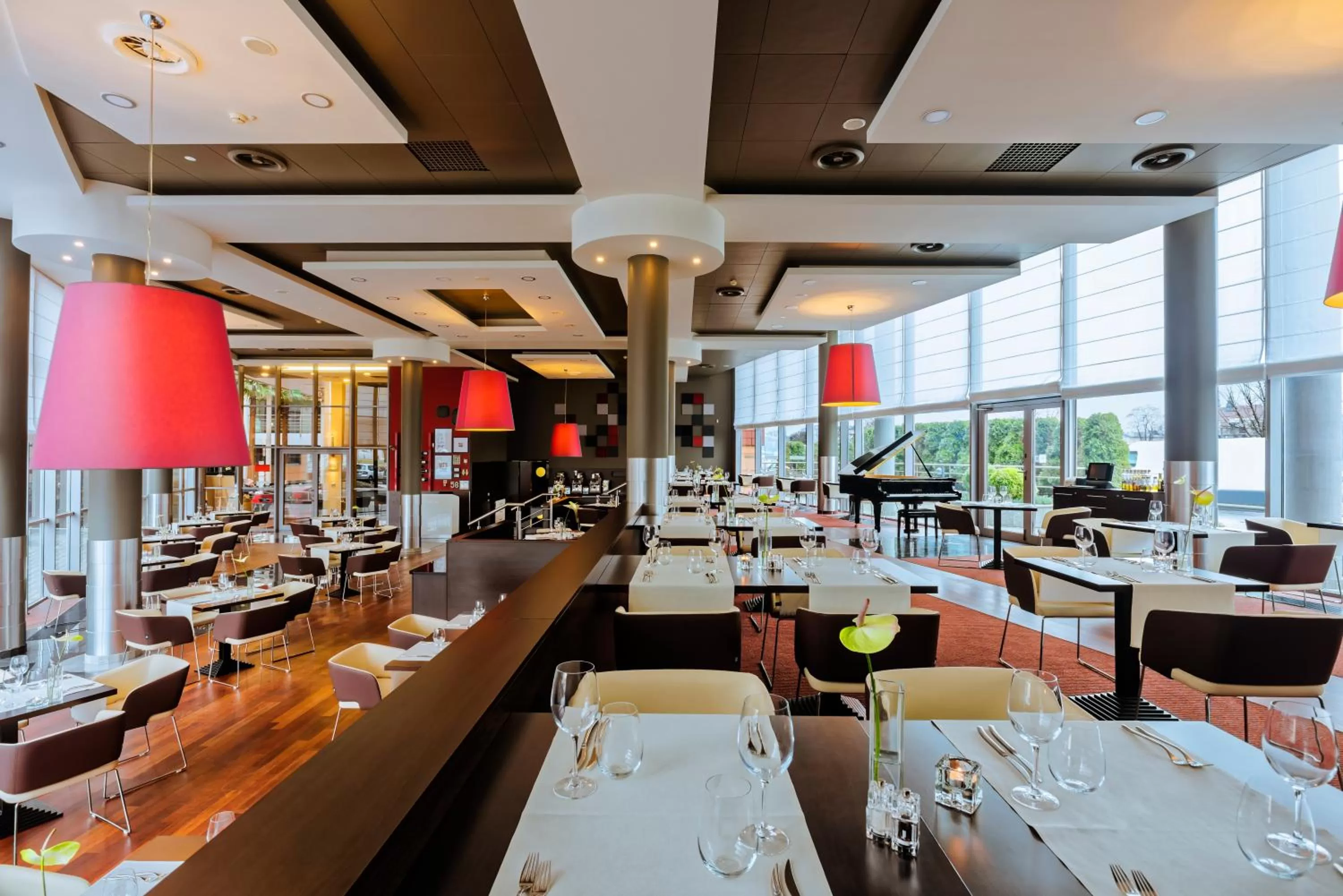 Restaurant/places to eat in Qubus Hotel Kraków