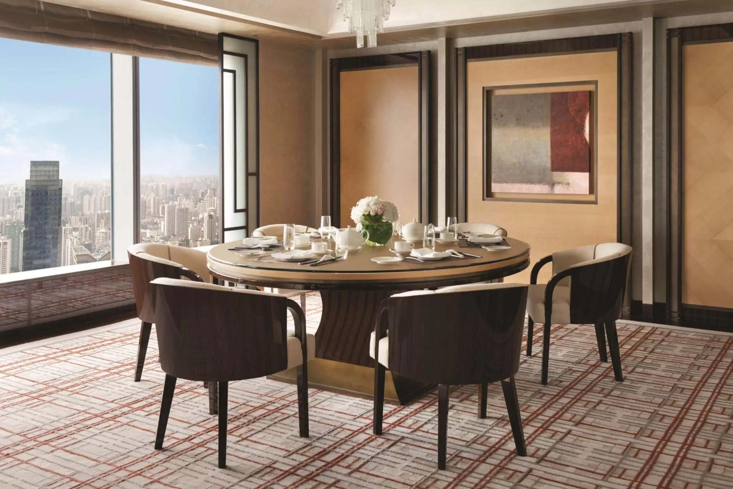 Photo of the whole room, Dining Area in Jing An Shangri-La, Shanghai