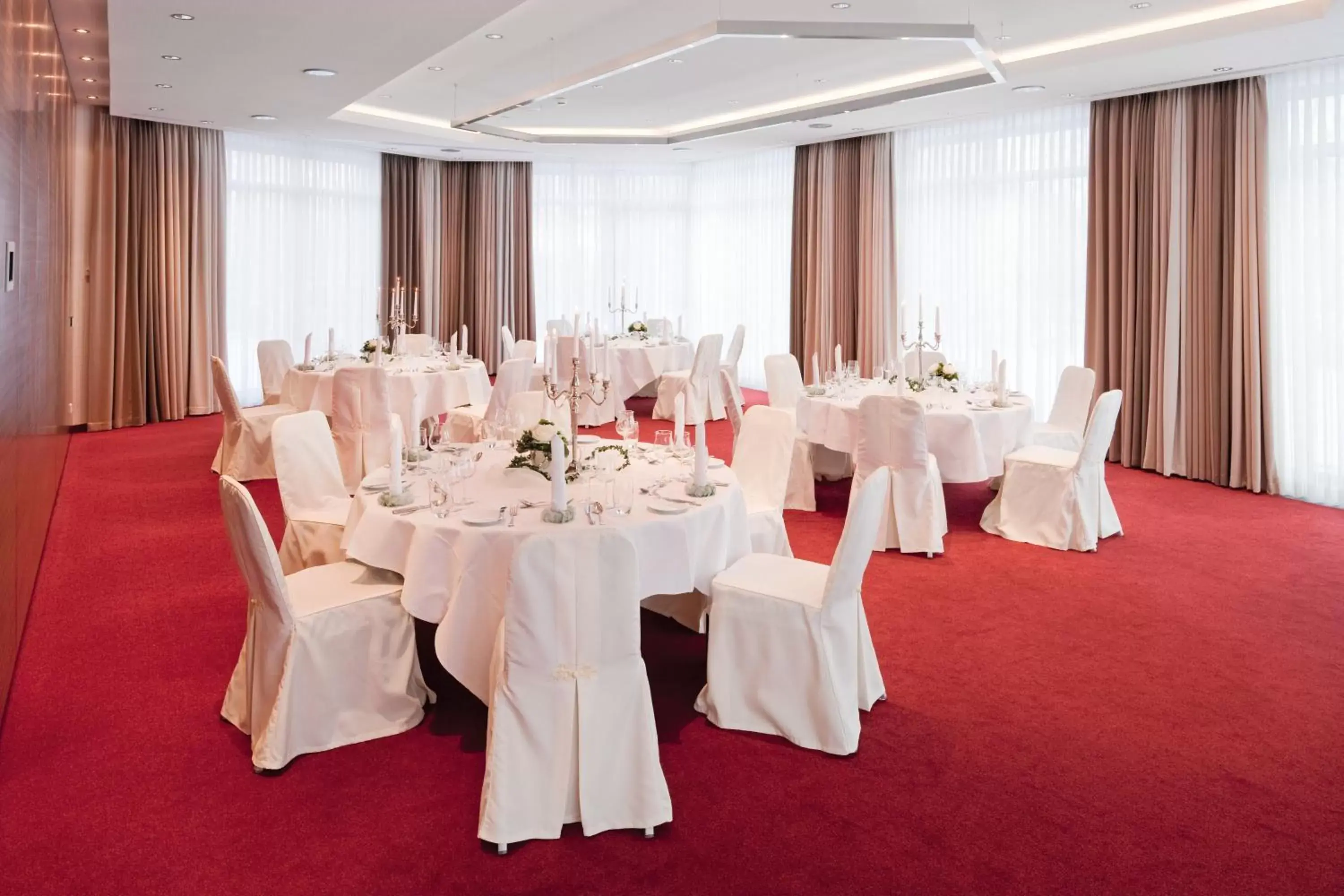 Restaurant/places to eat, Banquet Facilities in Mövenpick Hotel Münster am Aasee