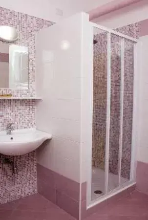 Bathroom in Hotel La Bussola