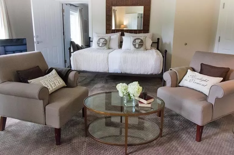 River View King Suite Room in 506 On the River Inn Woodstock