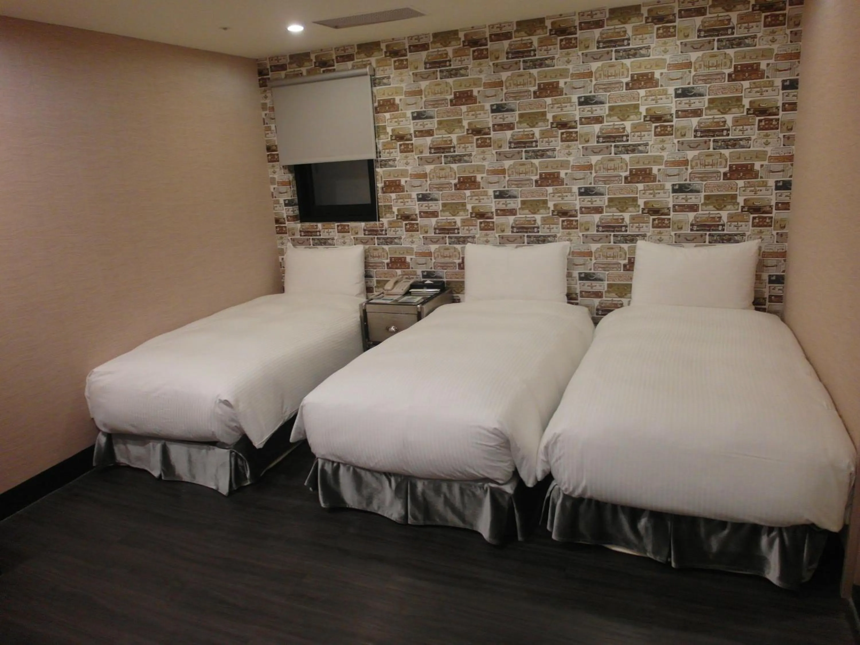 Bed in Hotel Fun - Linsen