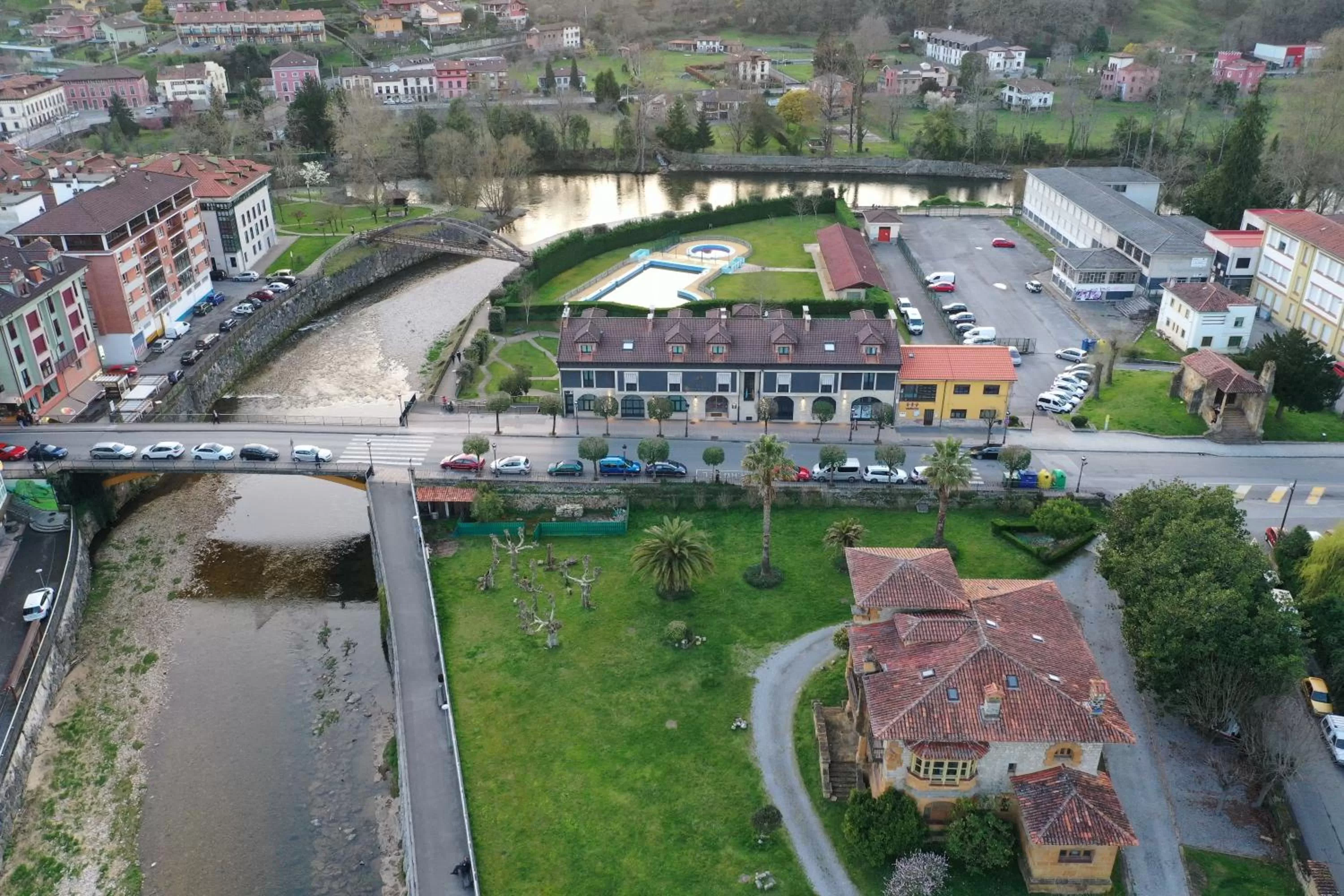 Facade/entrance in Hotel Santa Cruz
