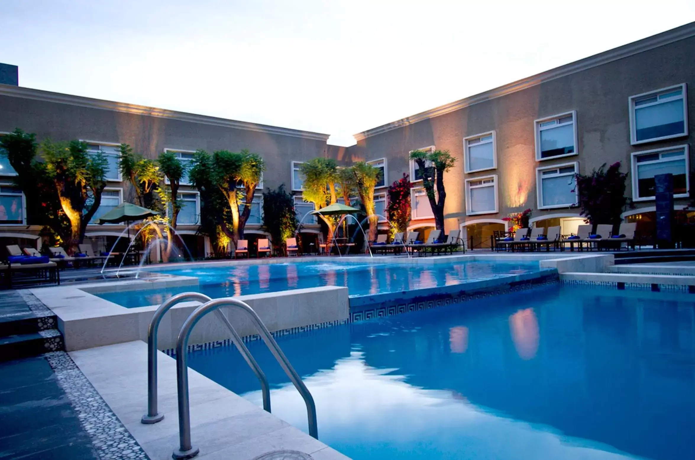 Property building, Swimming Pool in Plaza Camelinas Hotel