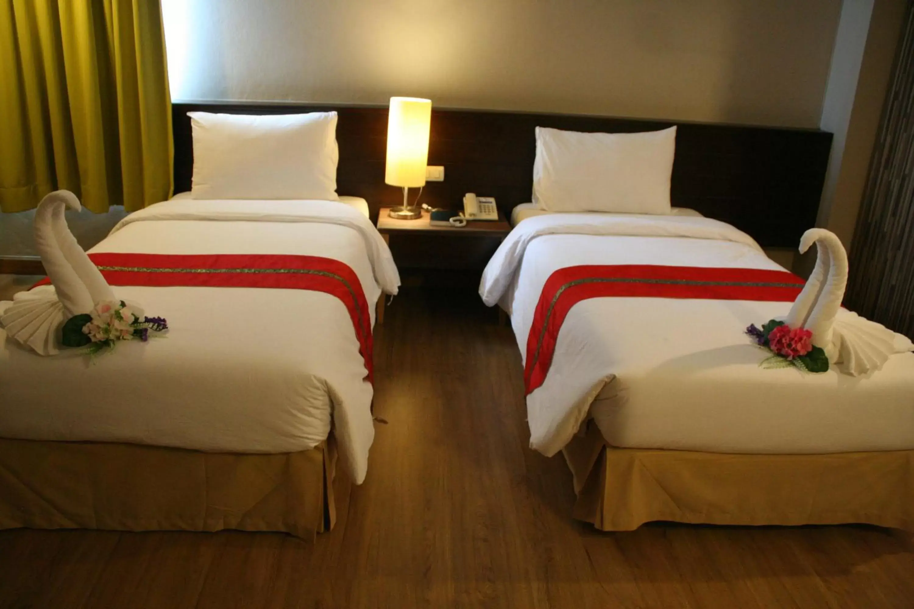 Photo of the whole room, Bed in Aloha Hatyai Hotel