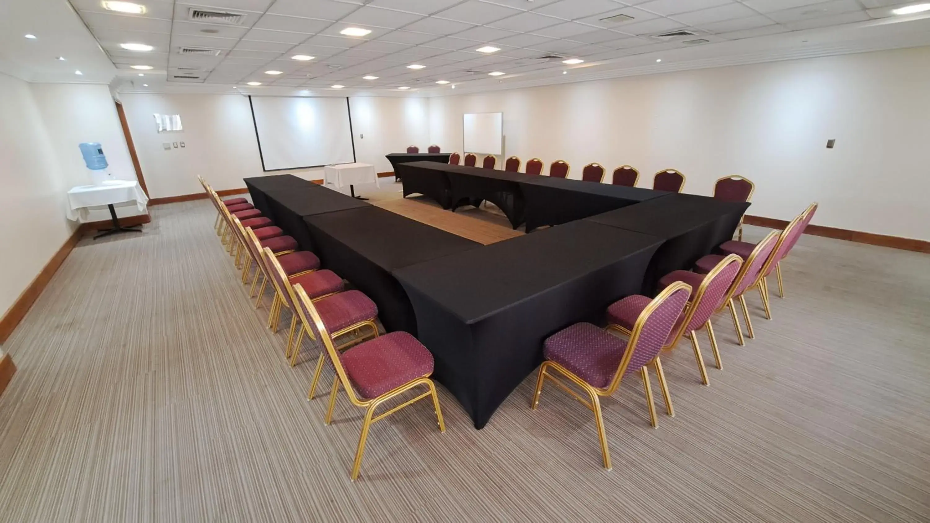 Meeting/conference room in Hotel Diego de Almagro Valparaíso