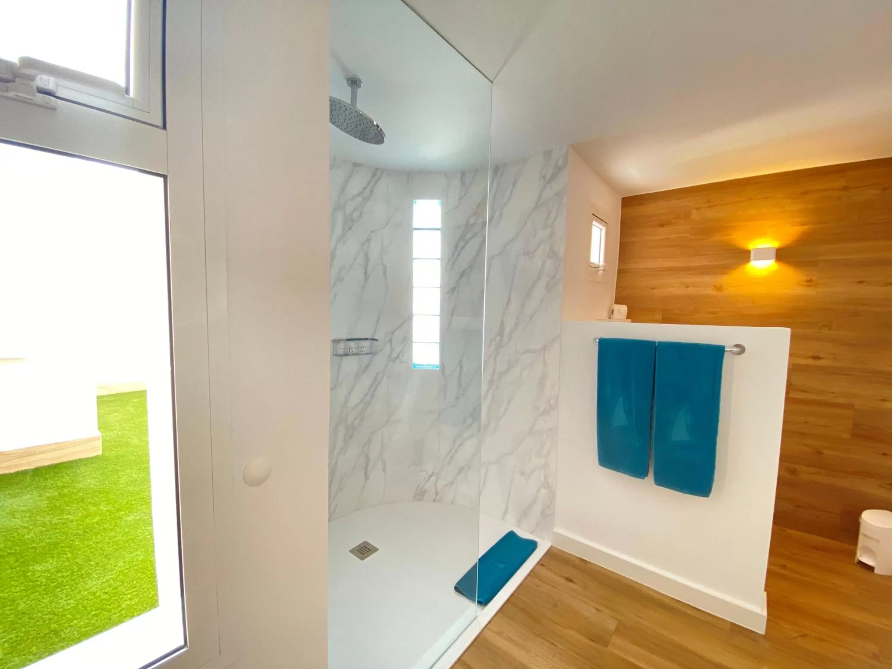 Shower in Hotel Esmeralda Maris by LIVVO