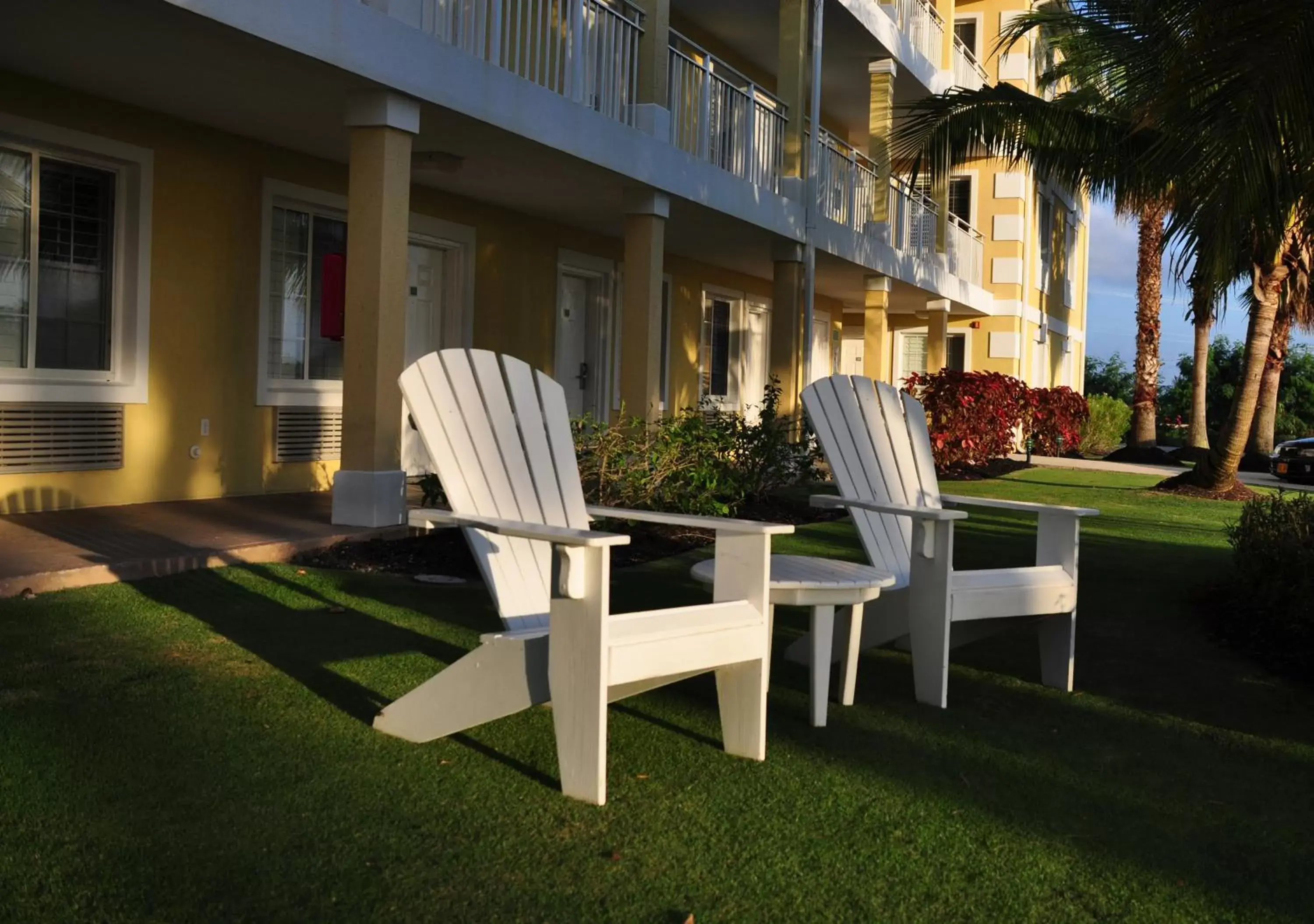 Patio, Garden in Sunshine Suites Resort