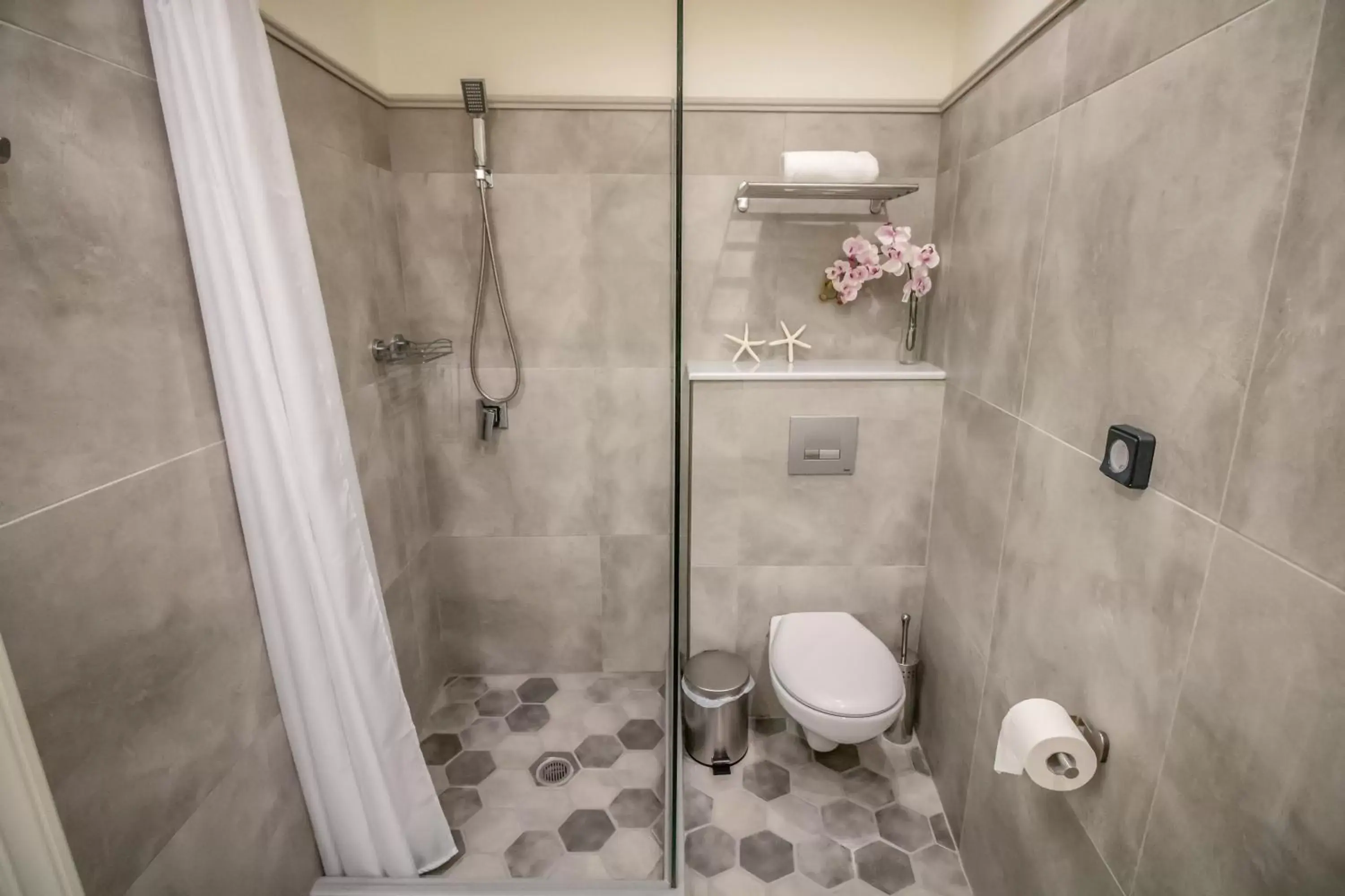Bathroom in Levkosh Apartments at Lefkada's Heart