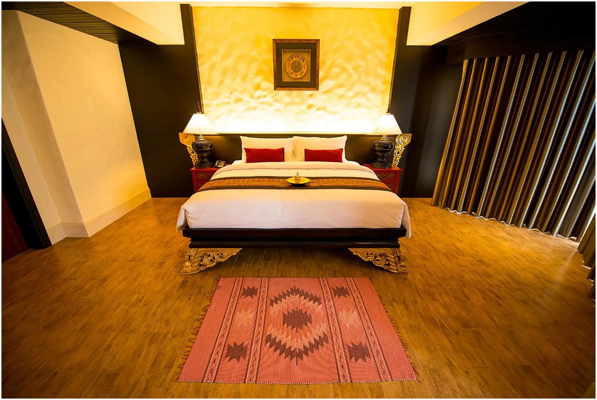 Bed in Napalai Hotel