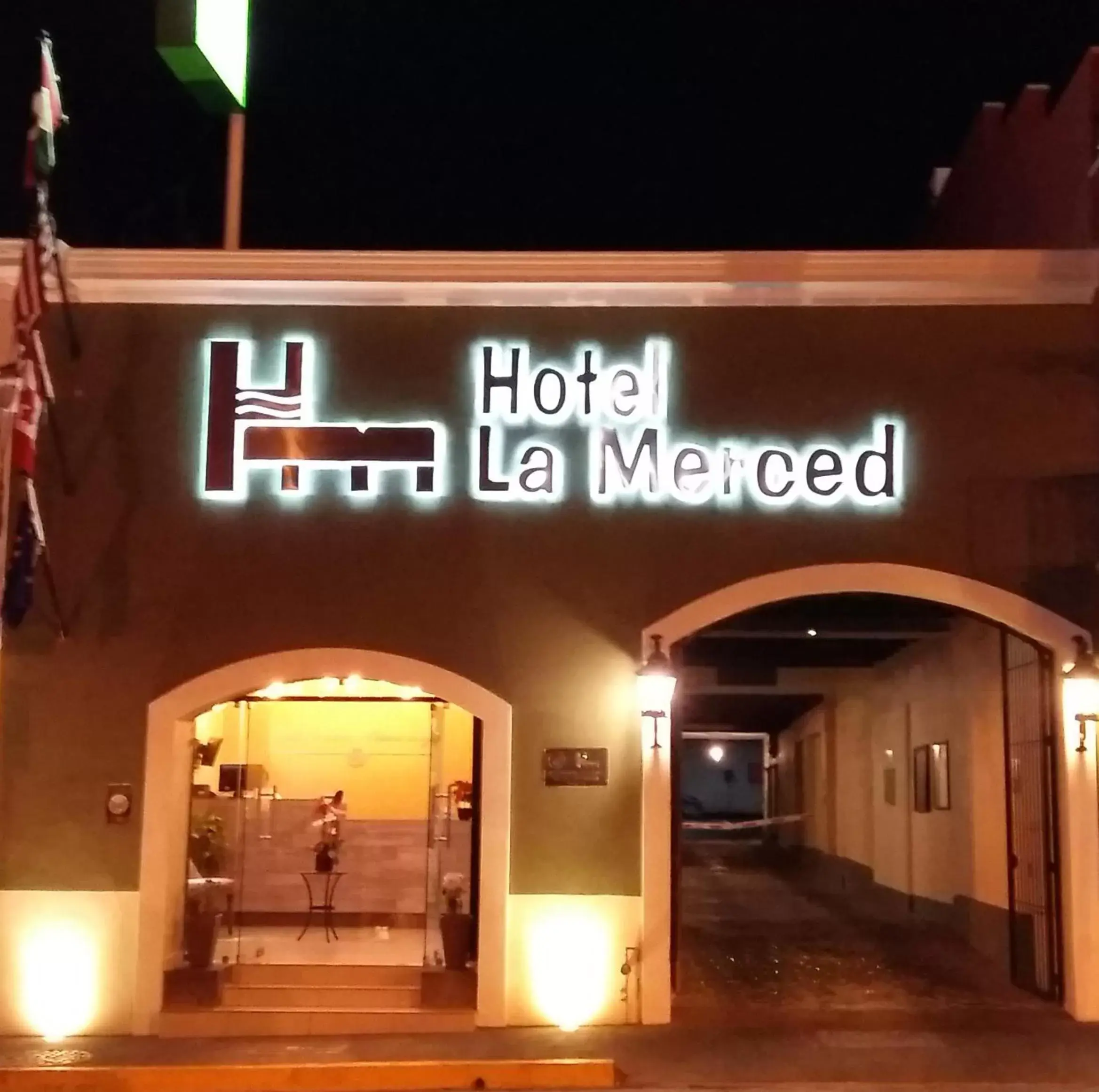 Facade/entrance in Hotel La Merced