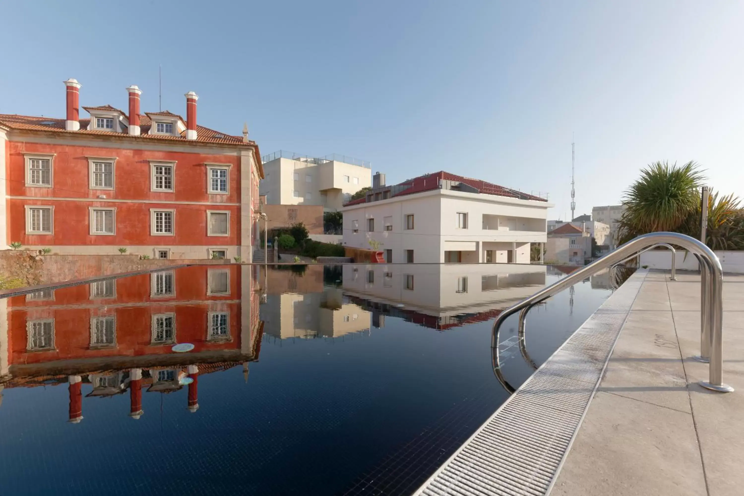 Swimming Pool in Hotel Inglaterra - Charme & Boutique