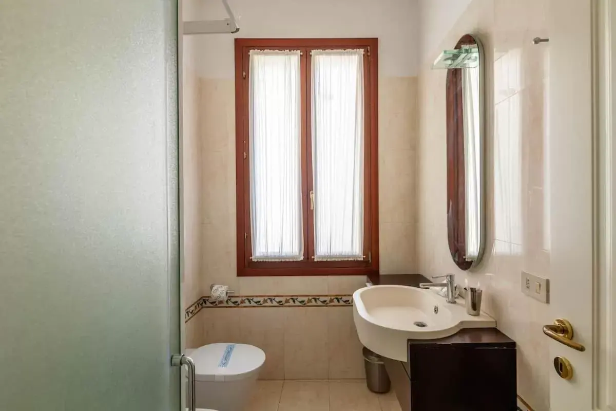 Shower, Bathroom in Corte Nova