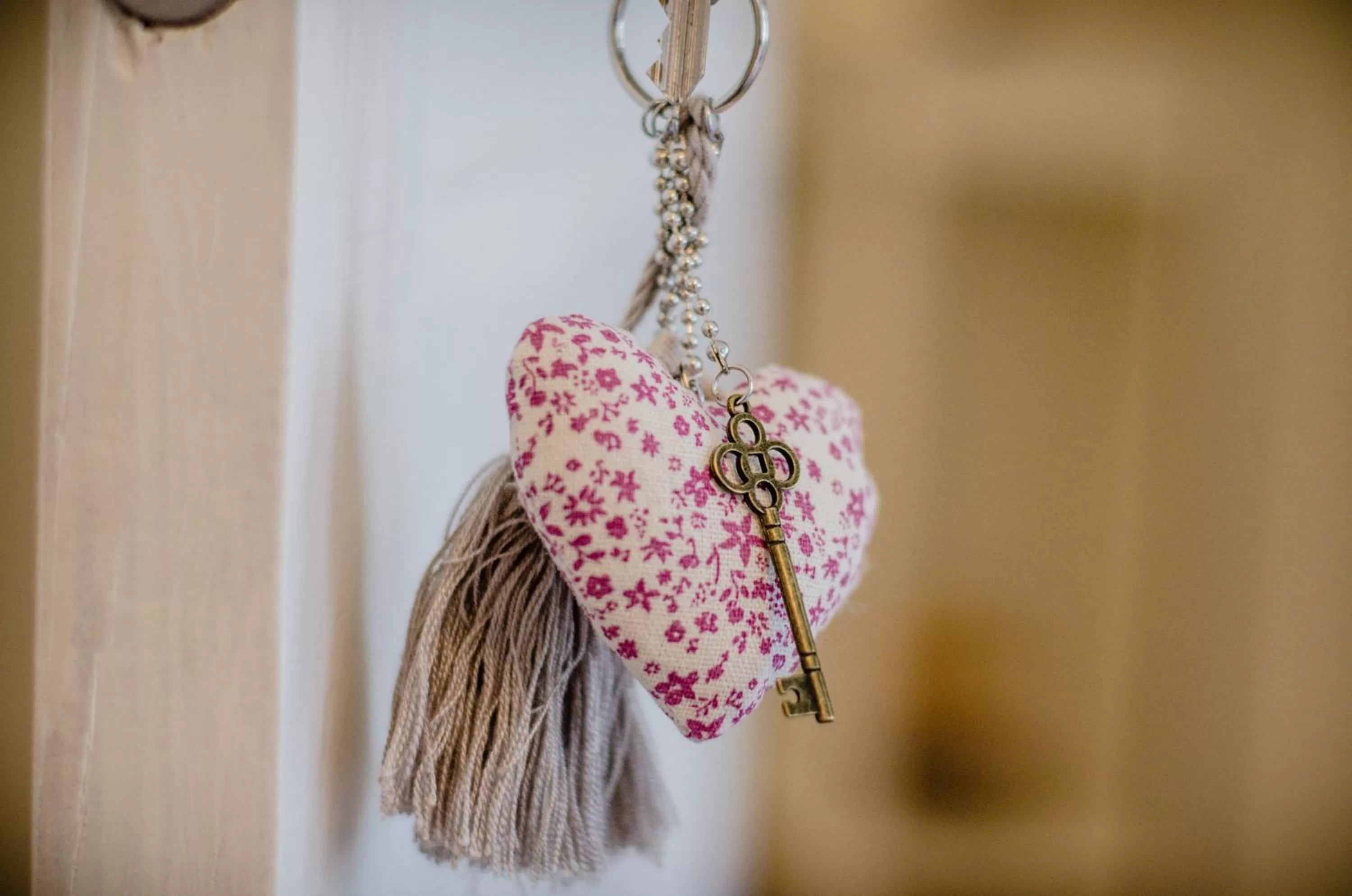 Decorative detail in The White Queen B&B