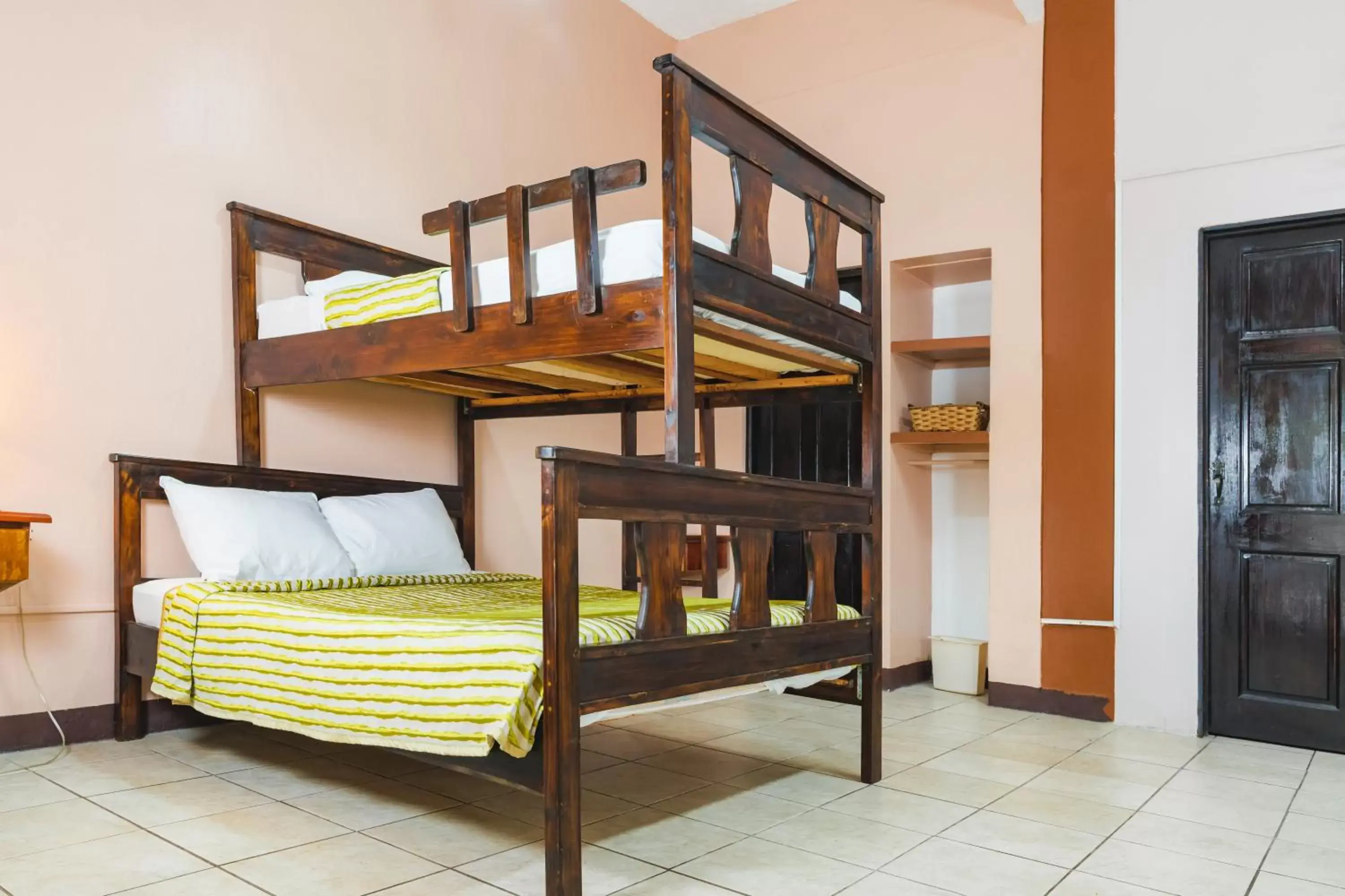Bedroom, Bunk Bed in Hotel Las Colinas