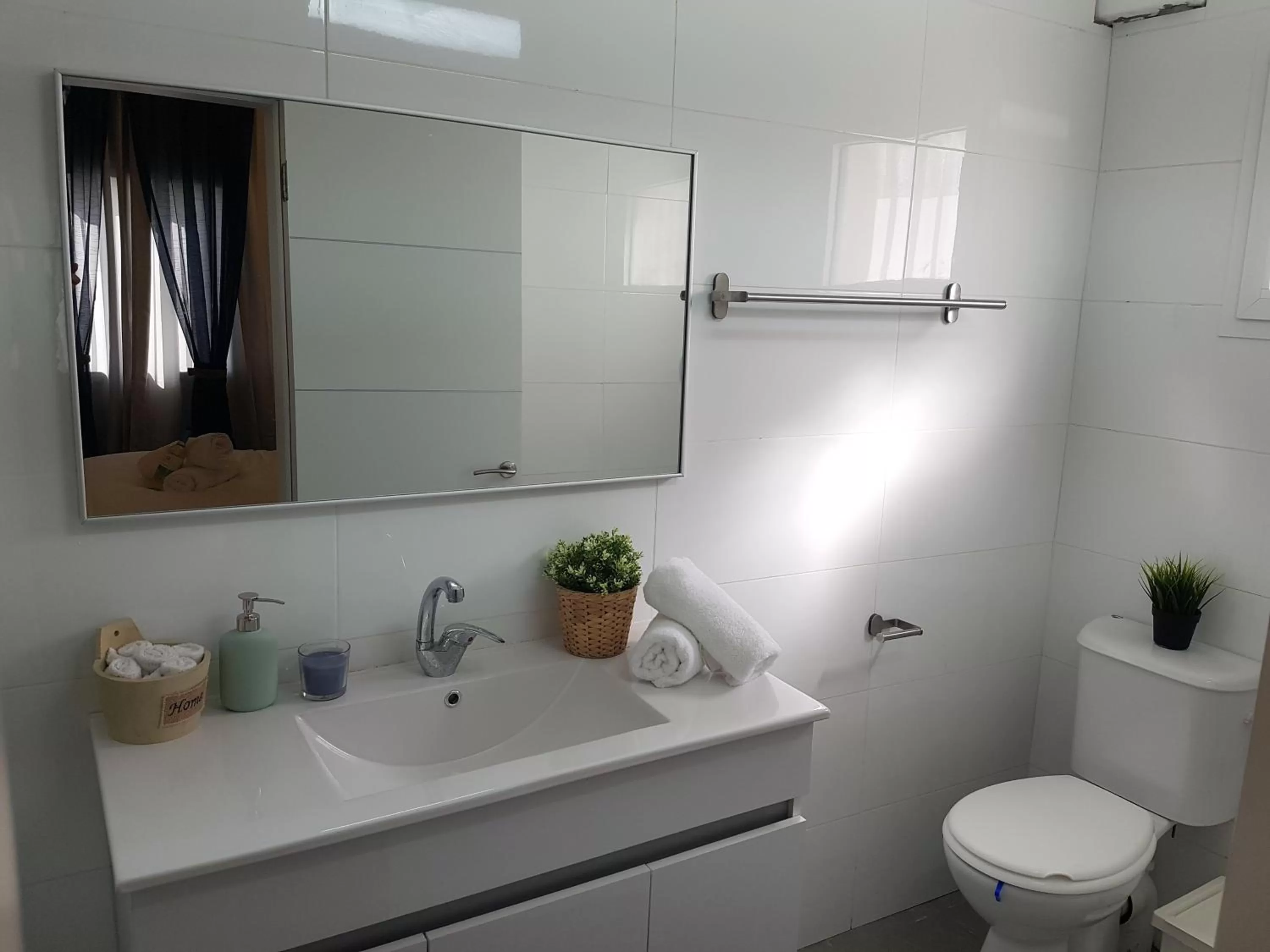 Bathroom in אבני החושן- Avnei Hoshen