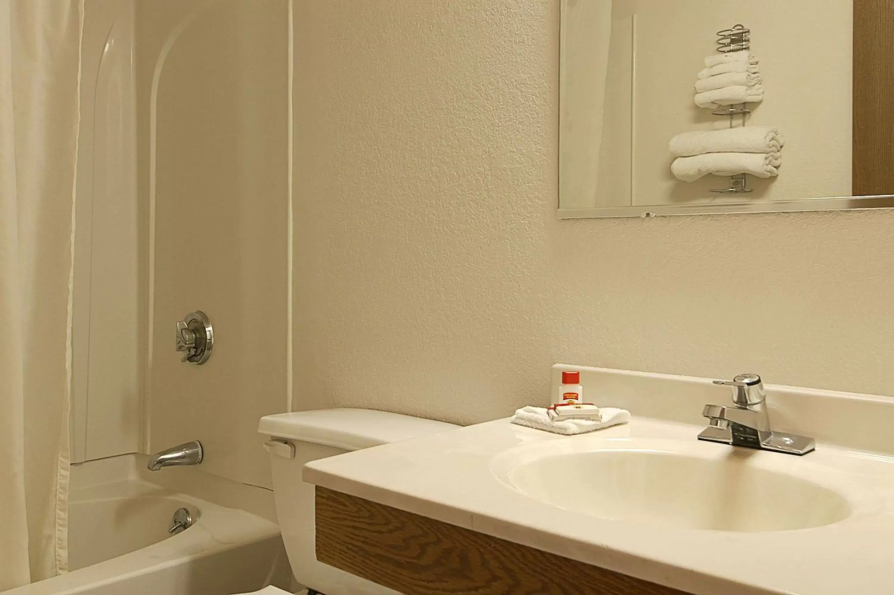 Photo of the whole room in Super 8 by Wyndham Manchester Airport Photo of the whole room in Super 8 by Wyndham Manchester Airport