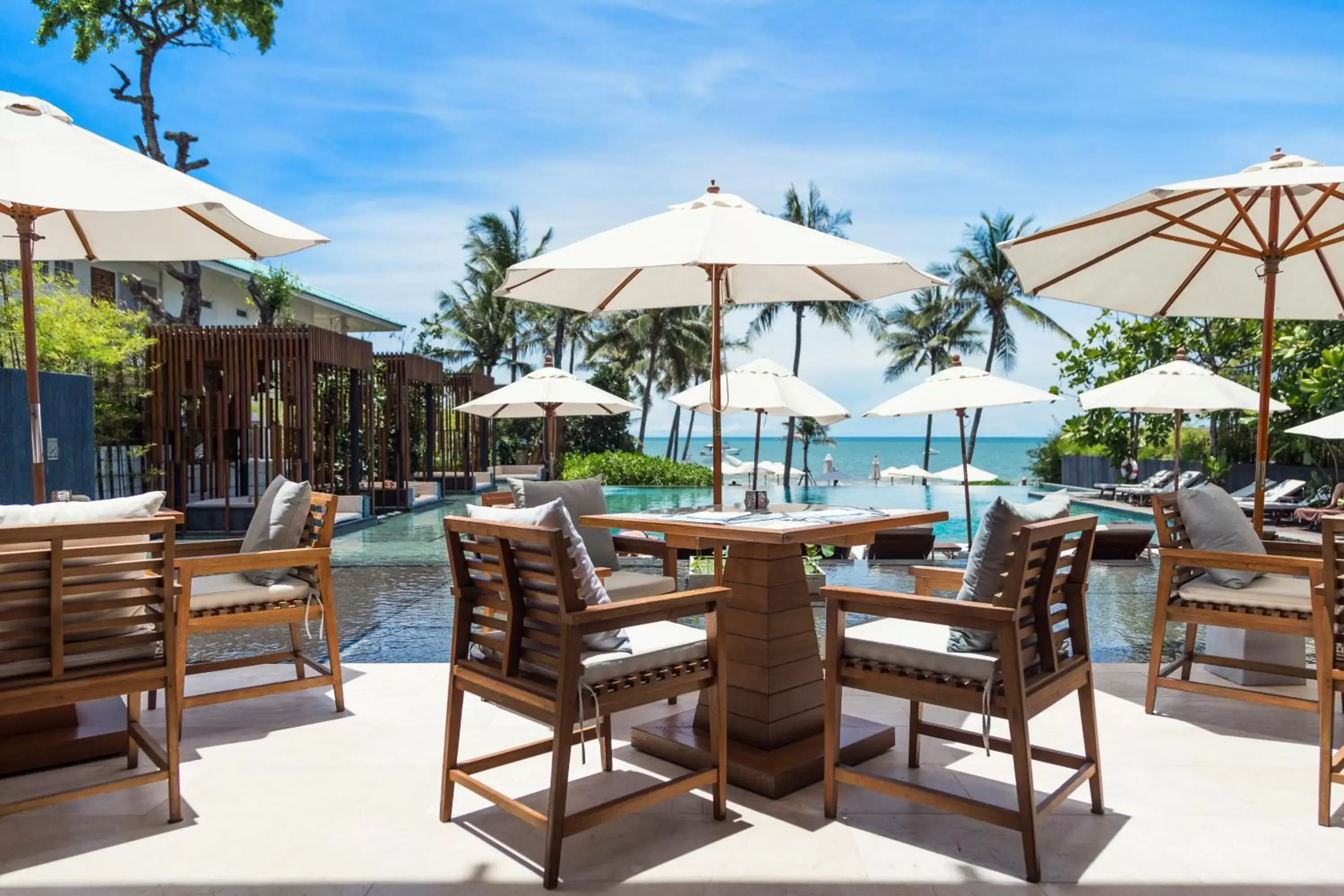 Restaurant/places to eat in Cape Nidhra Hotel Restaurant/places to eat in Cape Nidhra Hotel