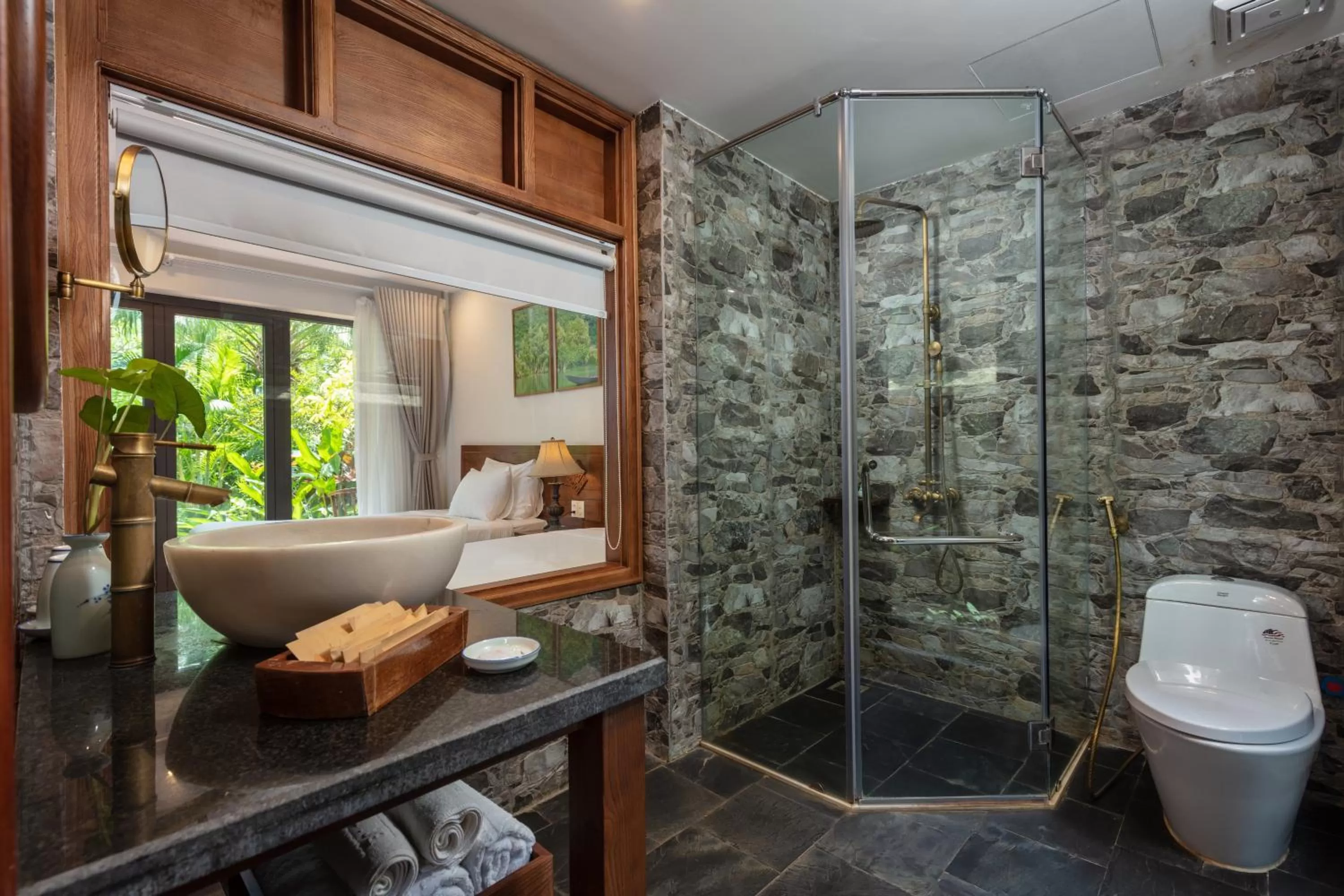 Bathroom in Bai Dinh Garden Resort & Spa