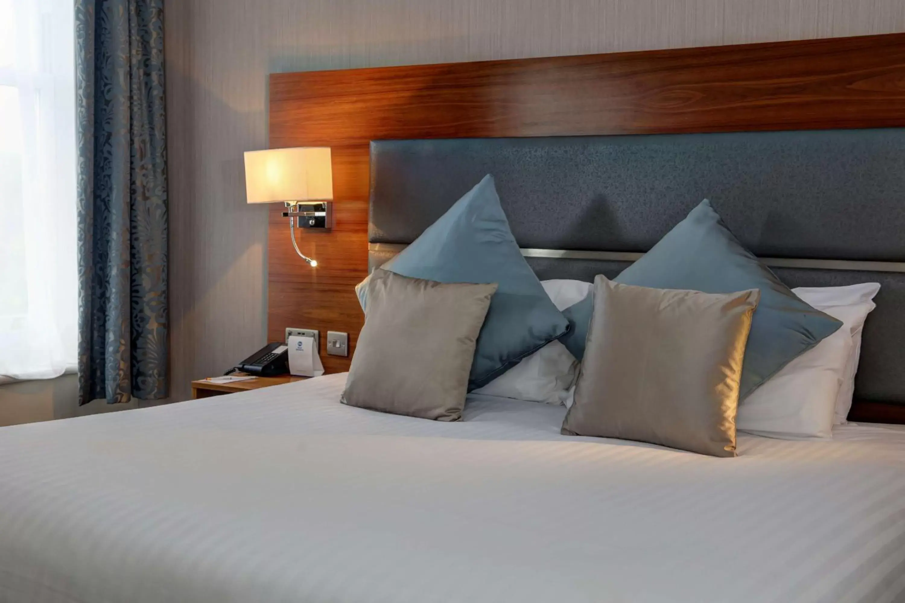 Bedroom, Bed in Best Western Chilworth Manor Hotel