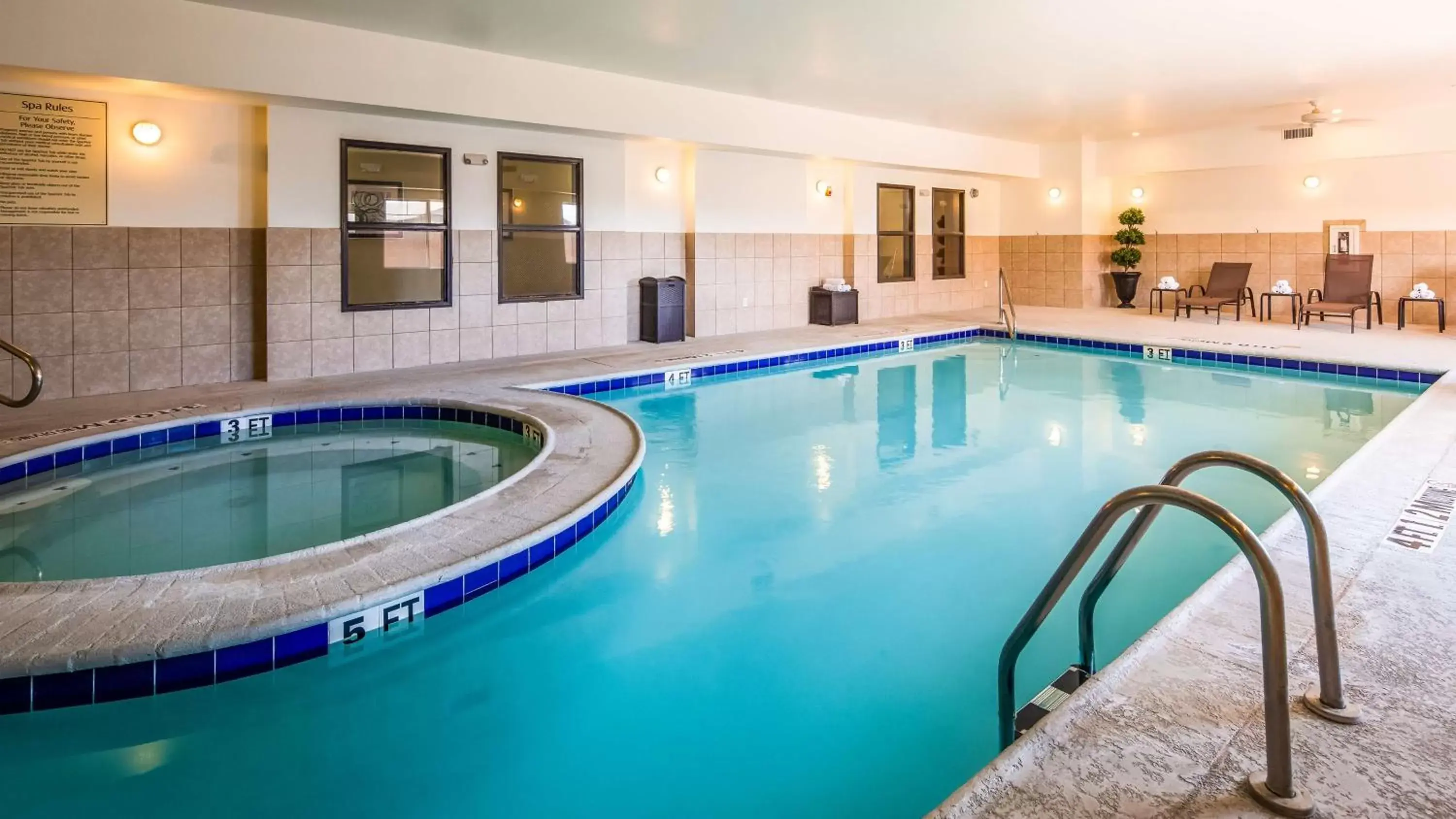 On site, Swimming Pool in Best Western Plus Seminole Hotel & Suites