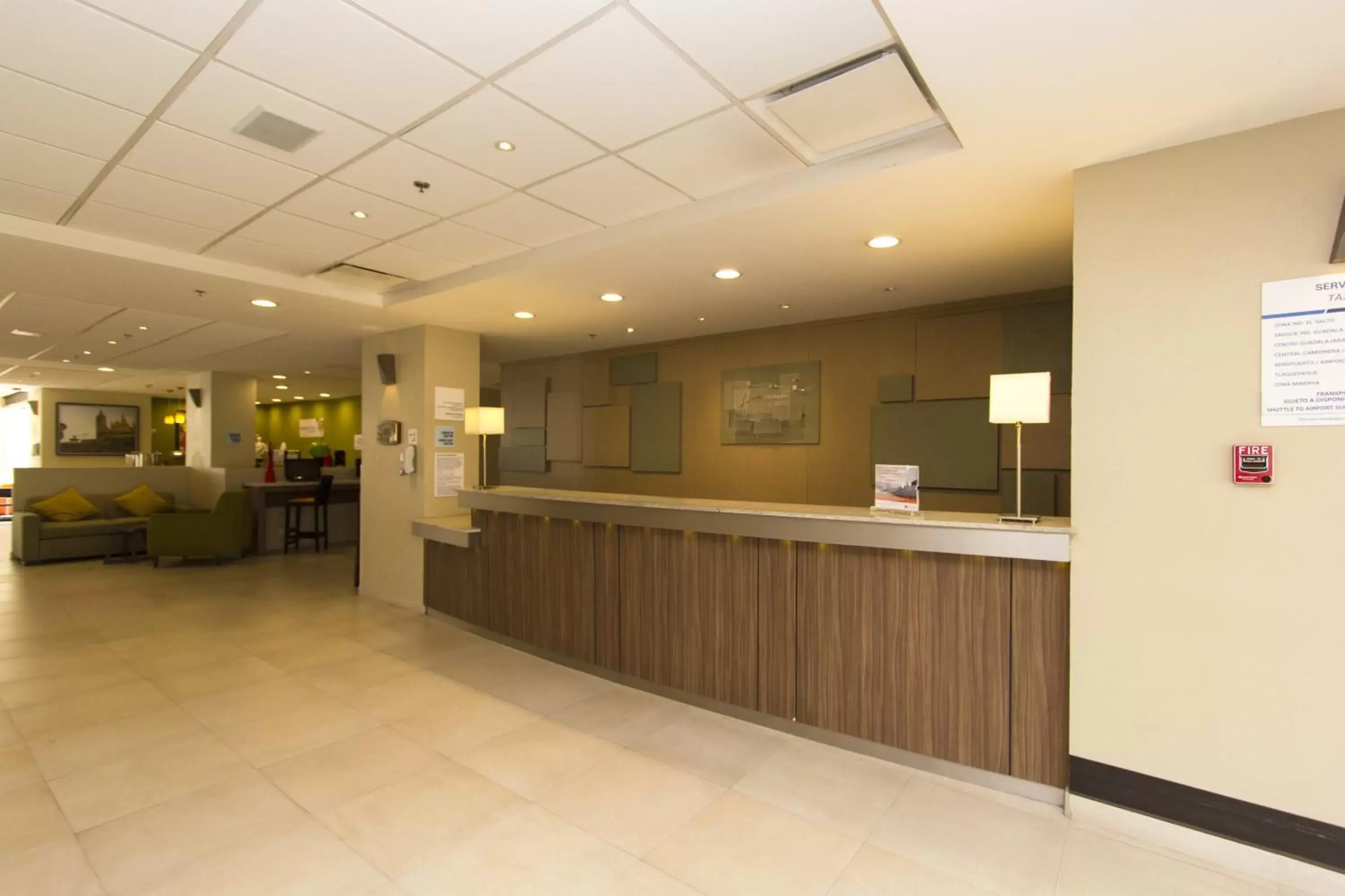 Property building, Lobby/Reception in Holiday Inn Express Guadalajara Aeropuerto, an IHG Hotel