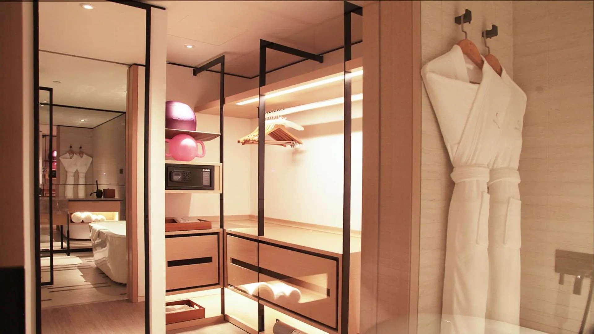 Shower in THE MUMIAN HOTEL Shenzhen luohu