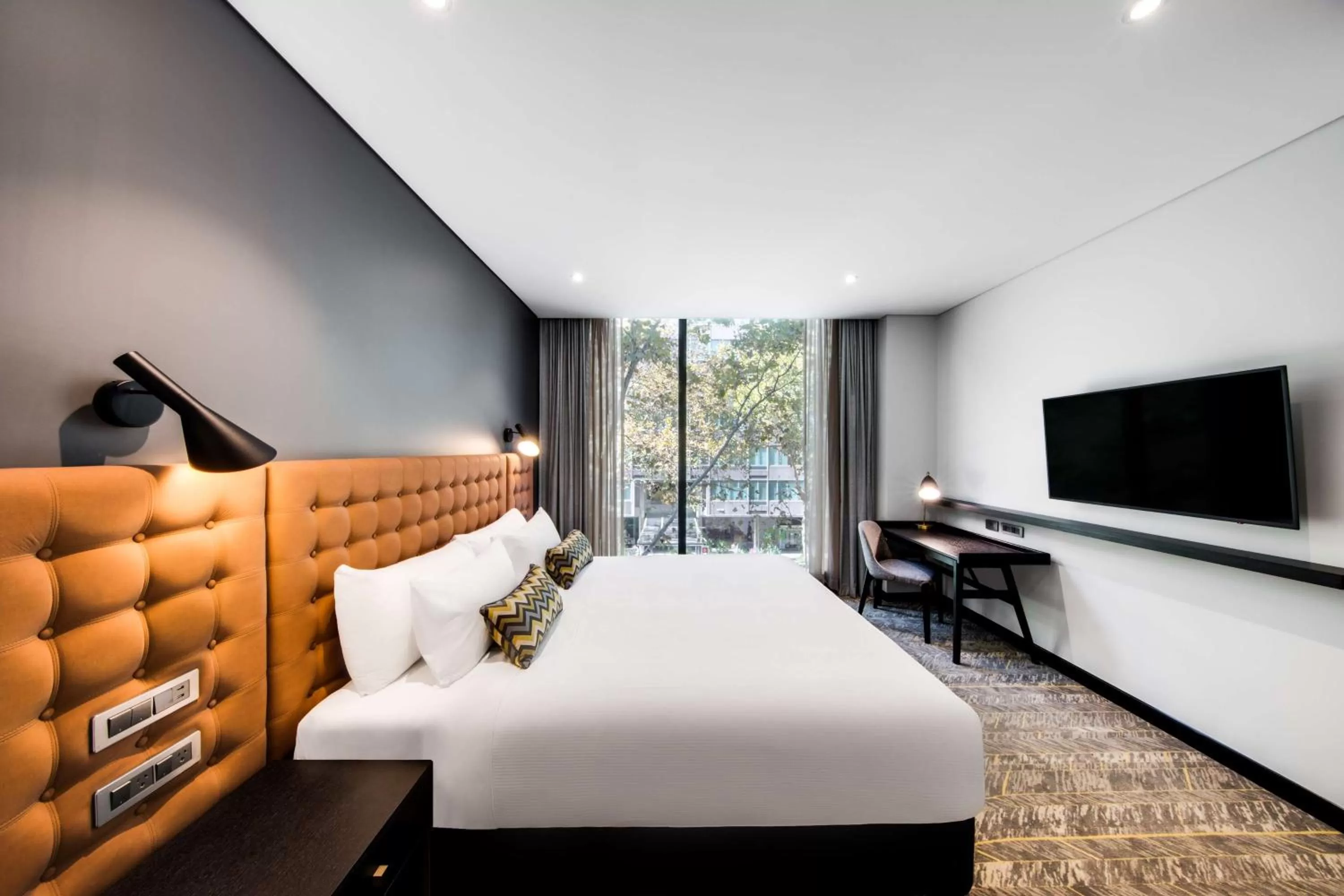 Bedroom, Bed in Vibe Hotel North Sydney