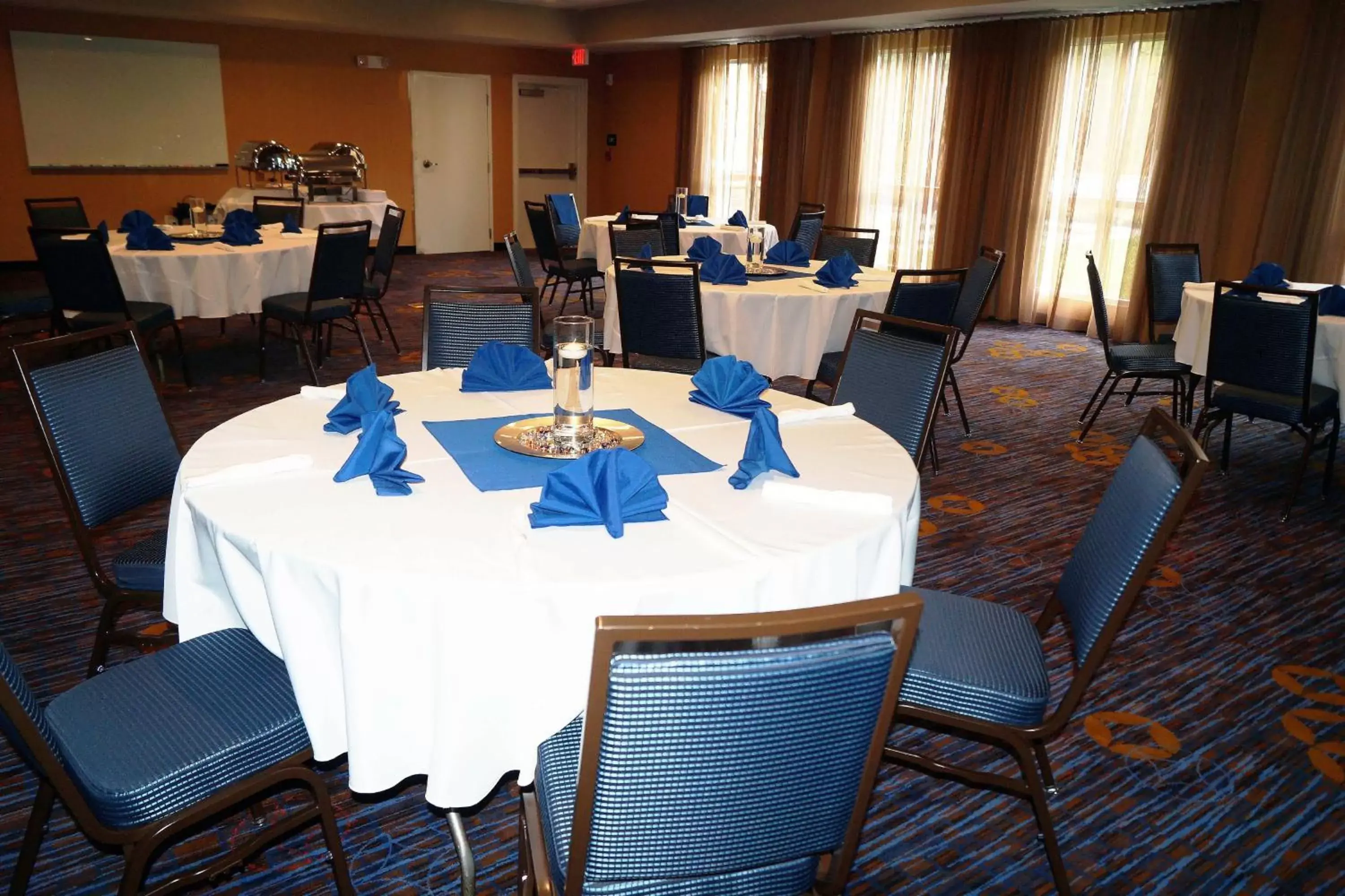 Meeting/conference room, Restaurant/Places to Eat in Courtyard by Marriott Philadelphia Bensalem