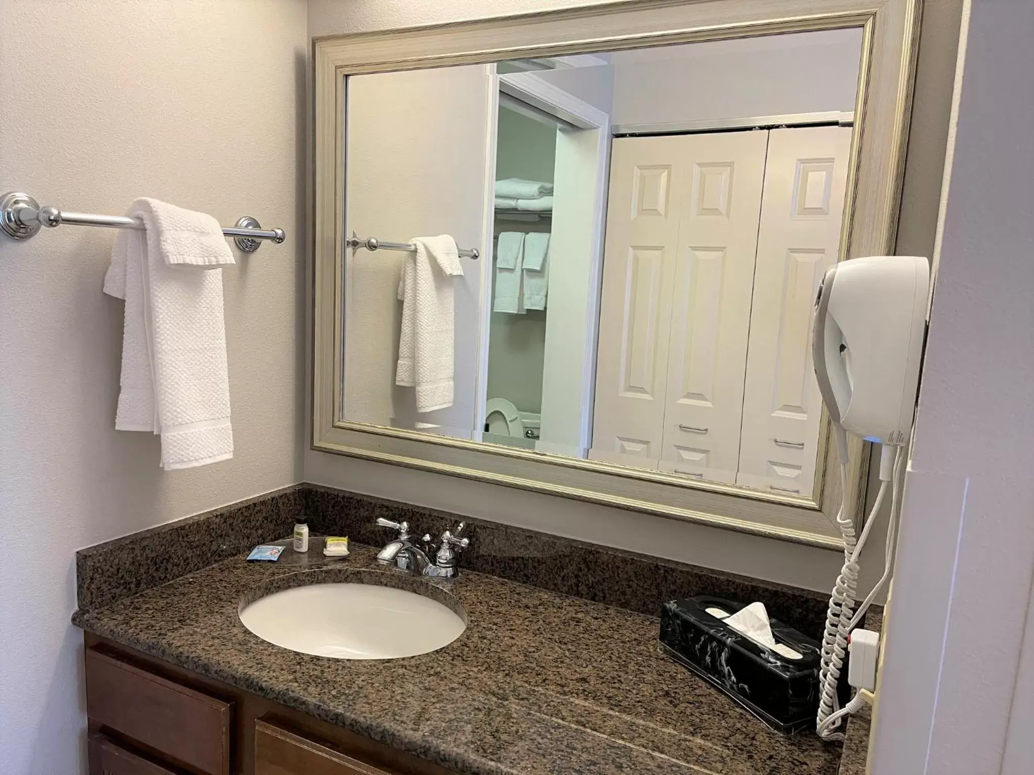 Bathroom in Staybridge Suites Milwaukee West-Oconomowoc, an IHG Hotel