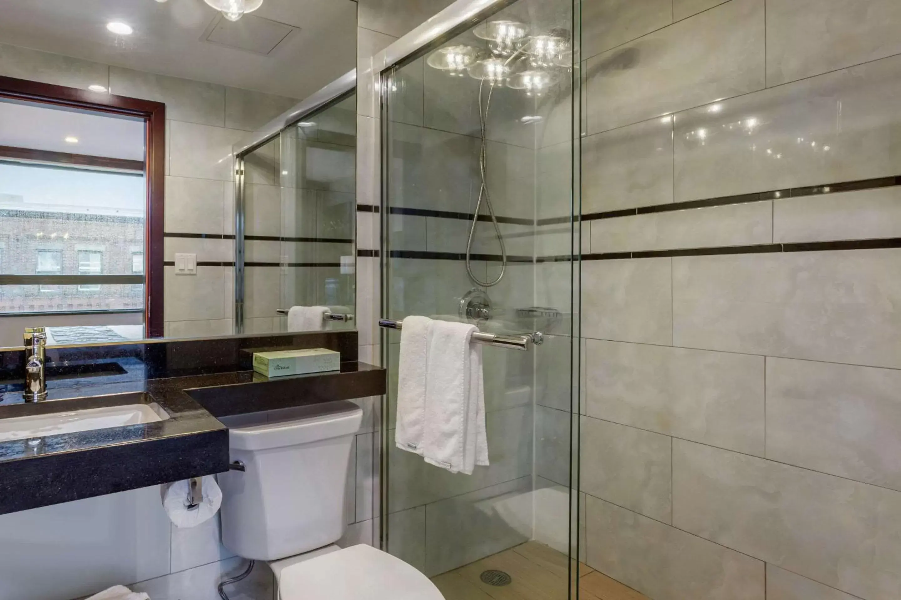 Bathroom in The L Hotel, Ascend Hotel Collection