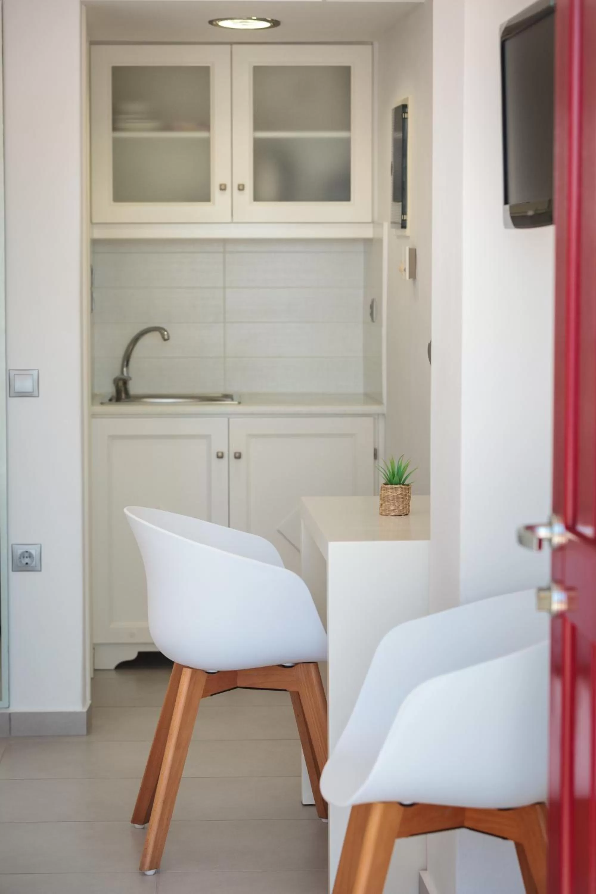 Kitchen or kitchenette in Katerina mare