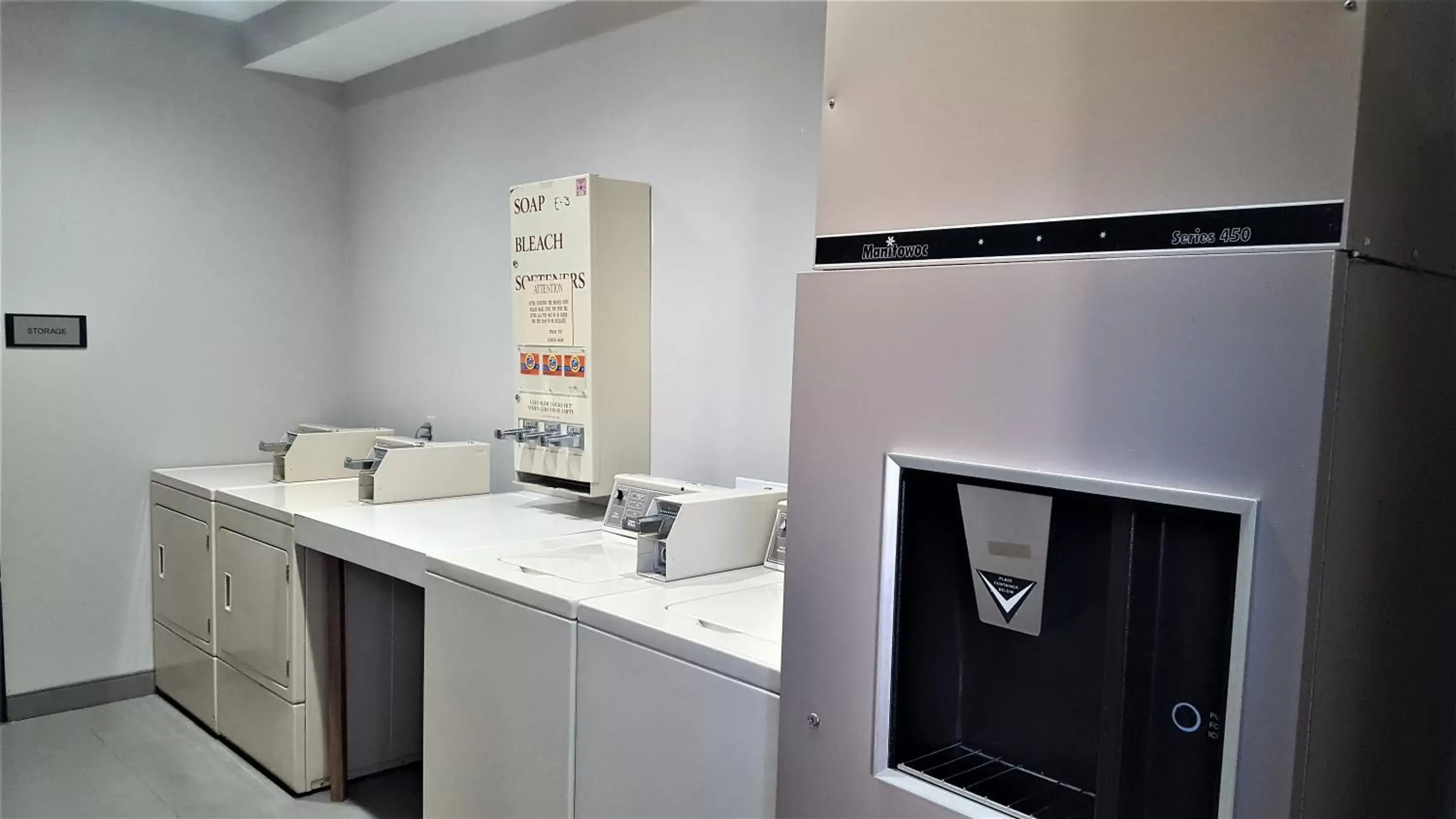 laundry, Kitchen/Kitchenette in Country Inn & Suites by Radisson, Bryant (Little Rock), AR