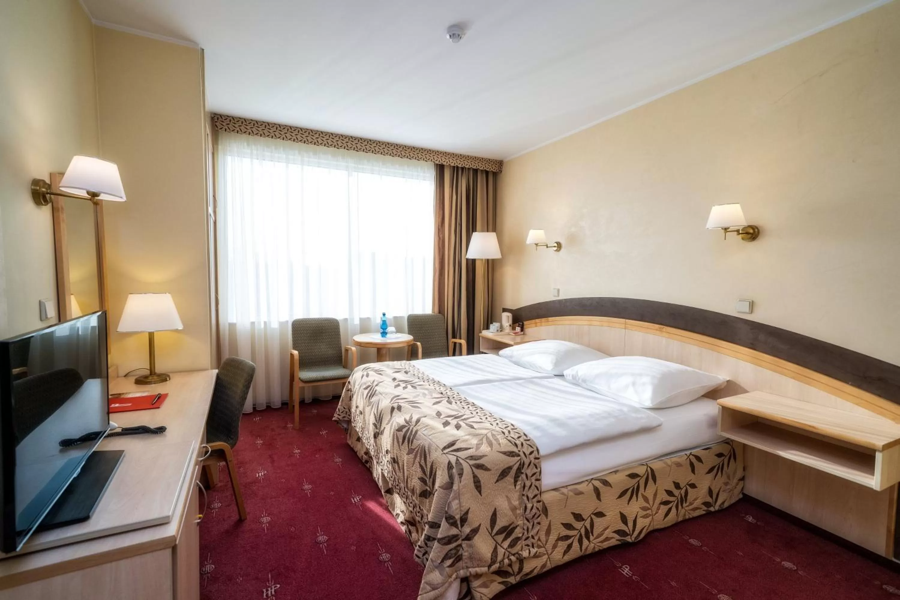 Bed in HP Park Plaza