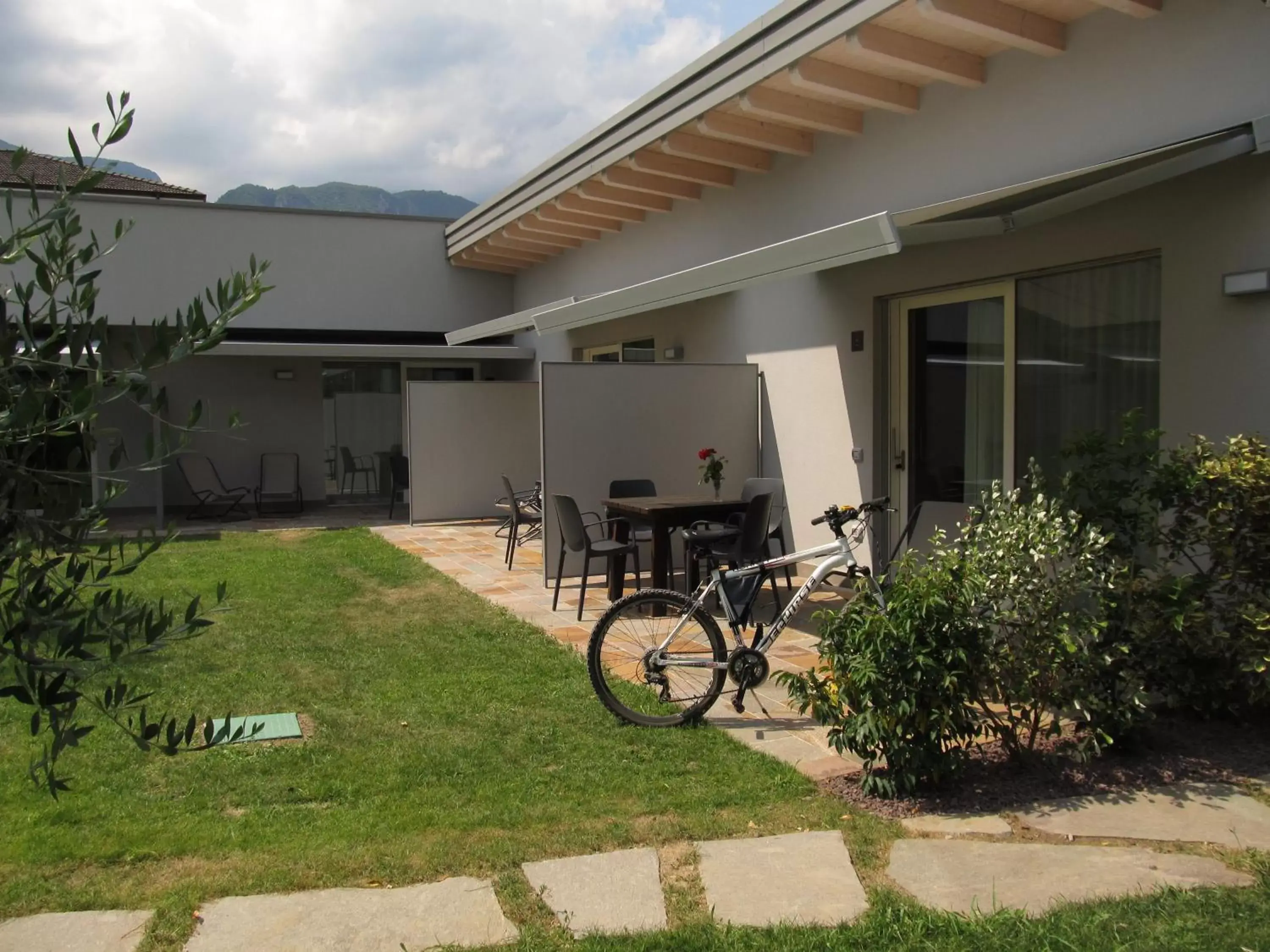 Garden, Property Building in Casa Maria Apartments