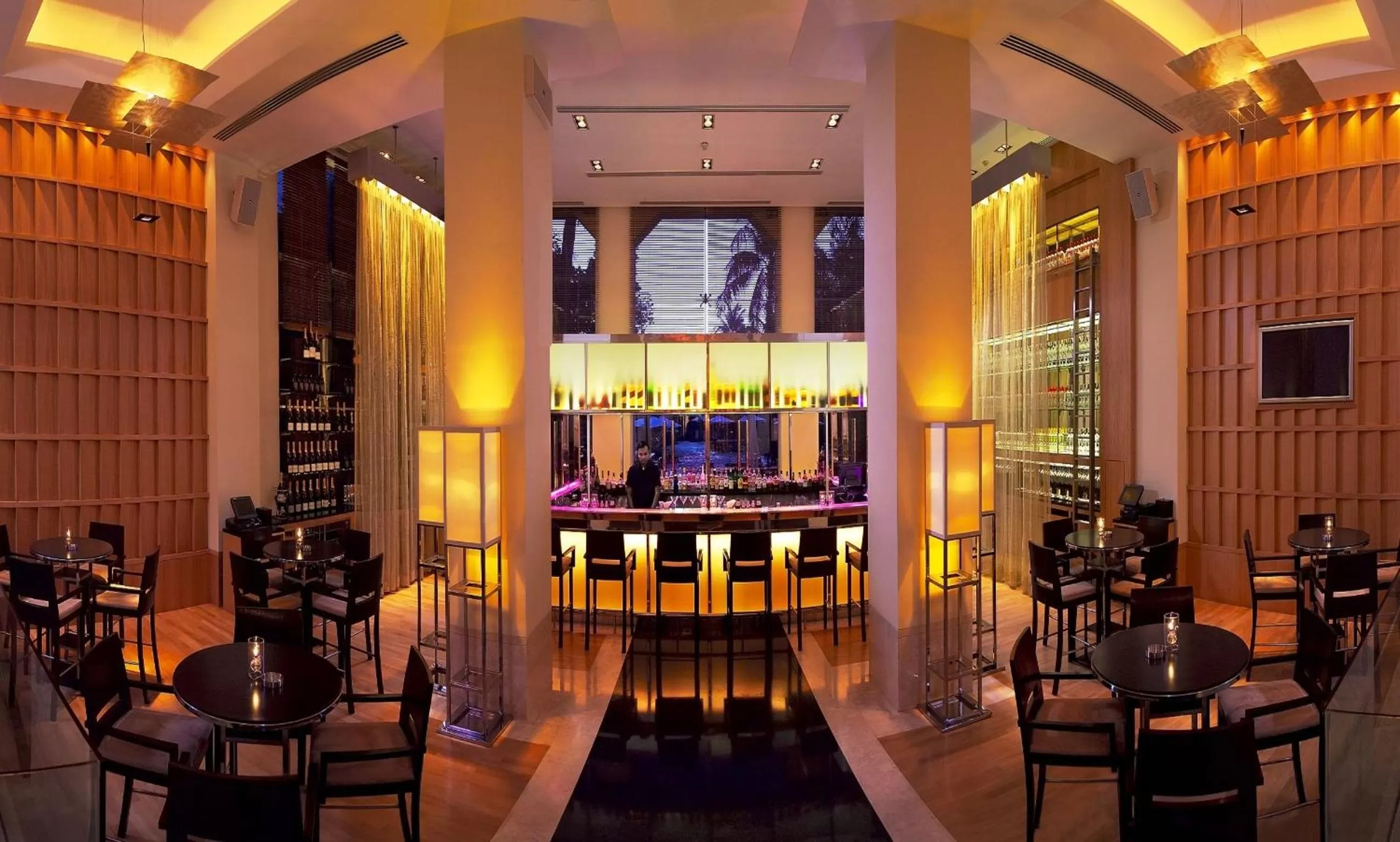 Restaurant/places to eat in The Leela Mumbai