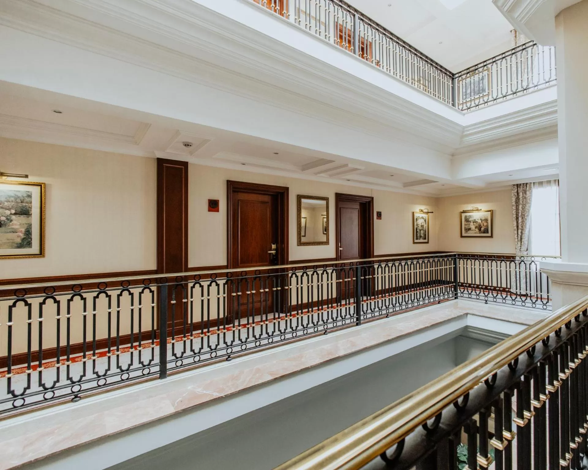 Property building in Hotel Cándido