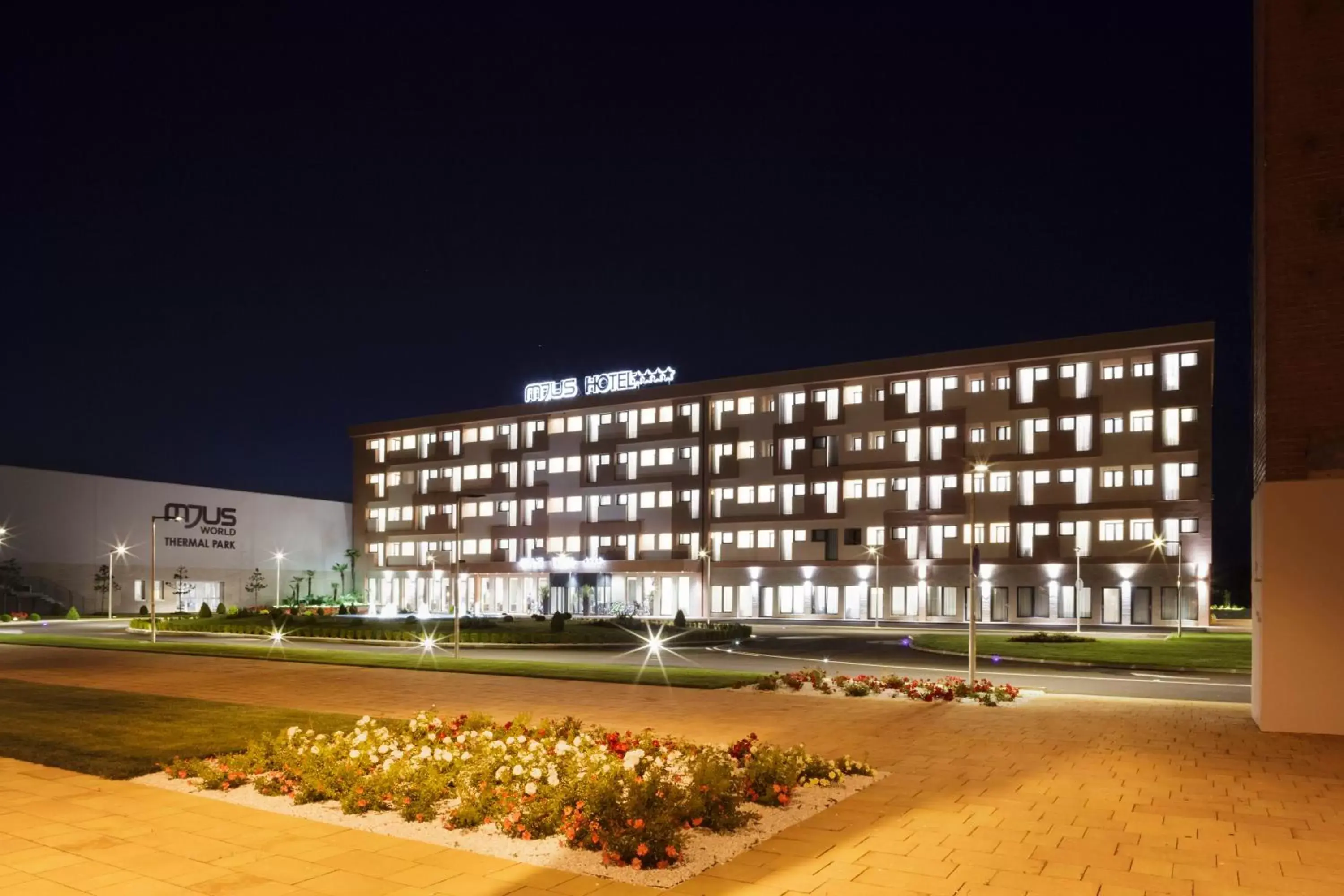 Facade/entrance, Property Building in Mjus Resort & Thermal Park