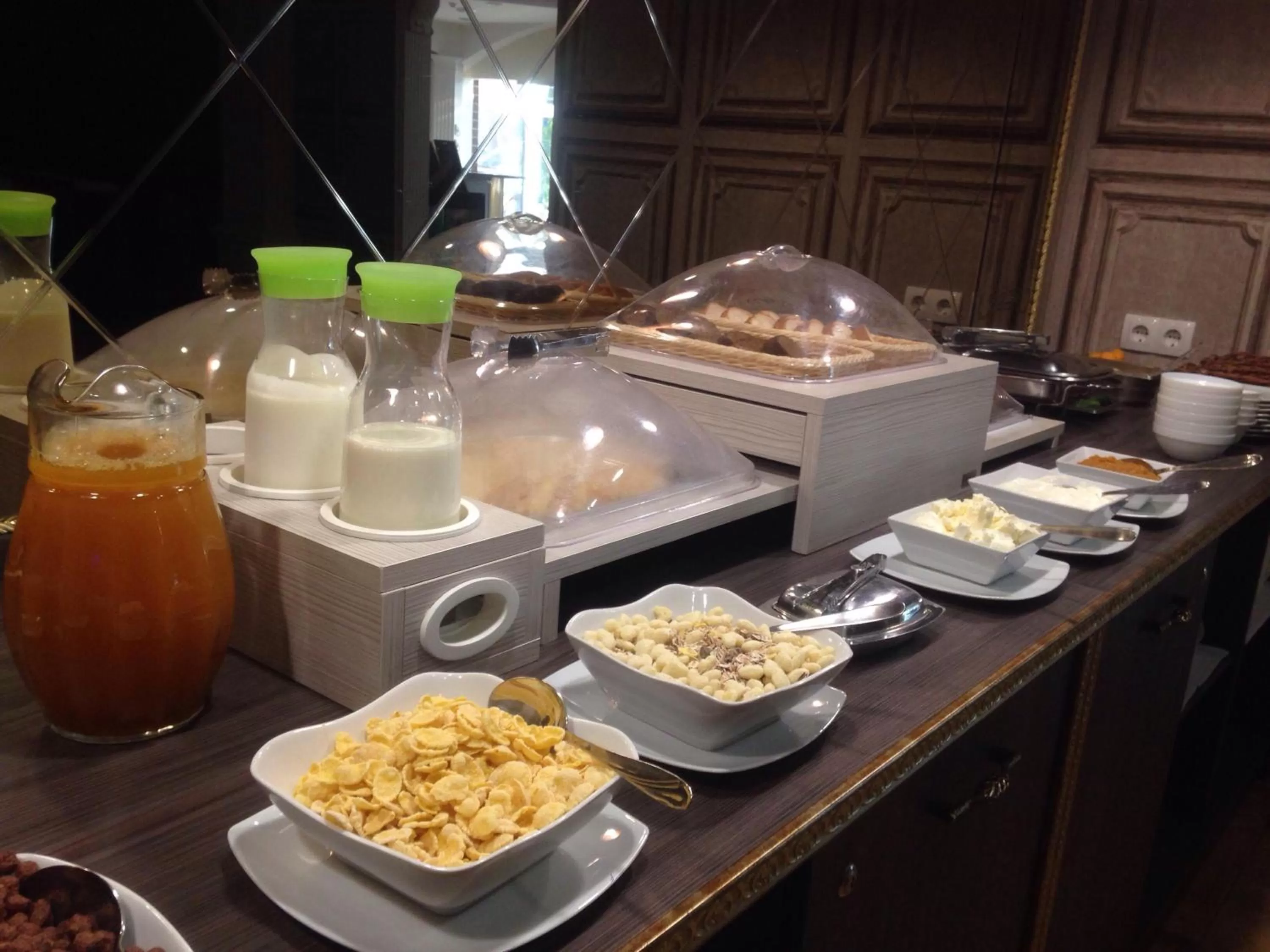 Buffet breakfast in Hotel Villa Natali