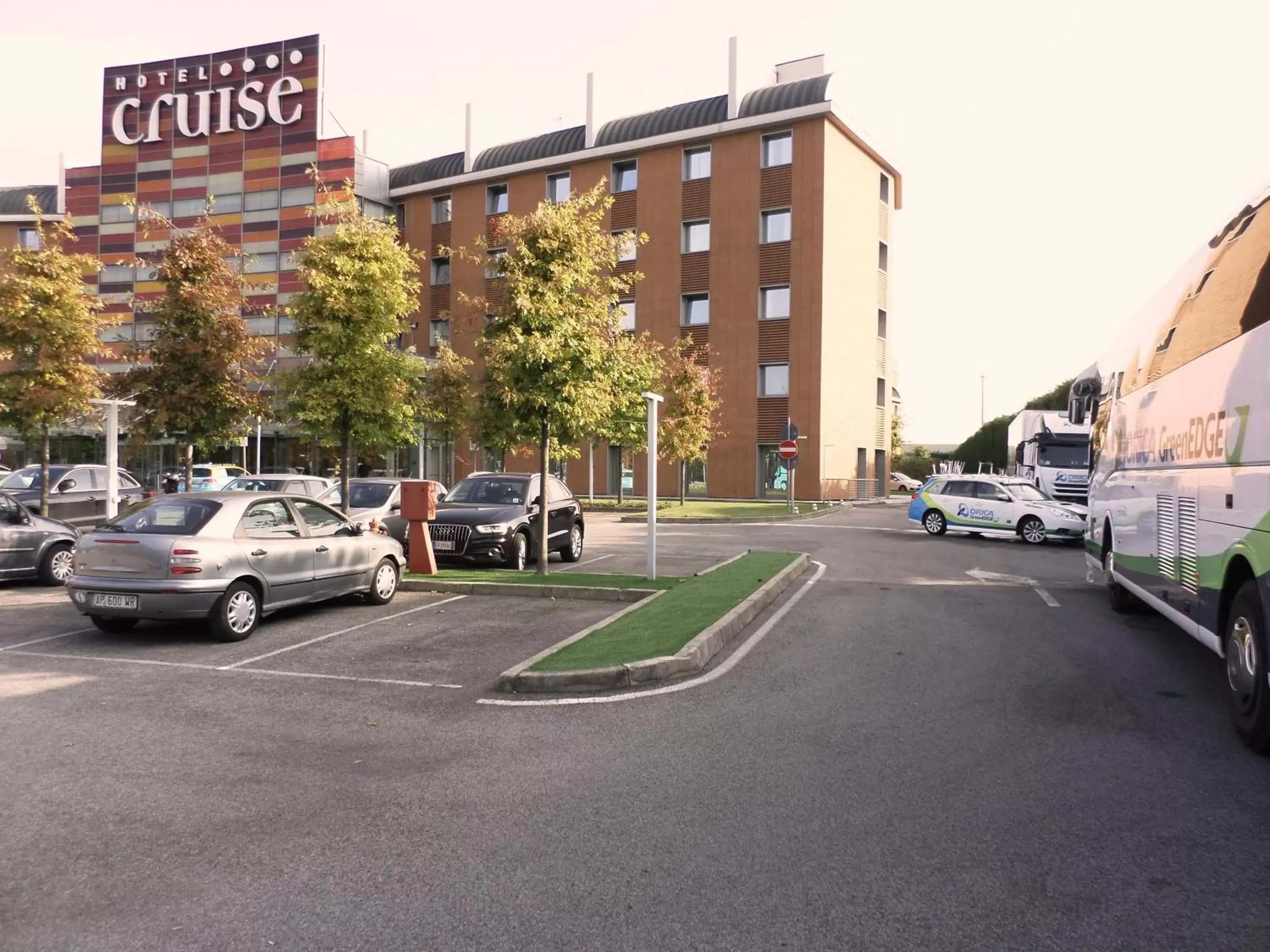 Facade/entrance, Property Building in Hotel Cruise