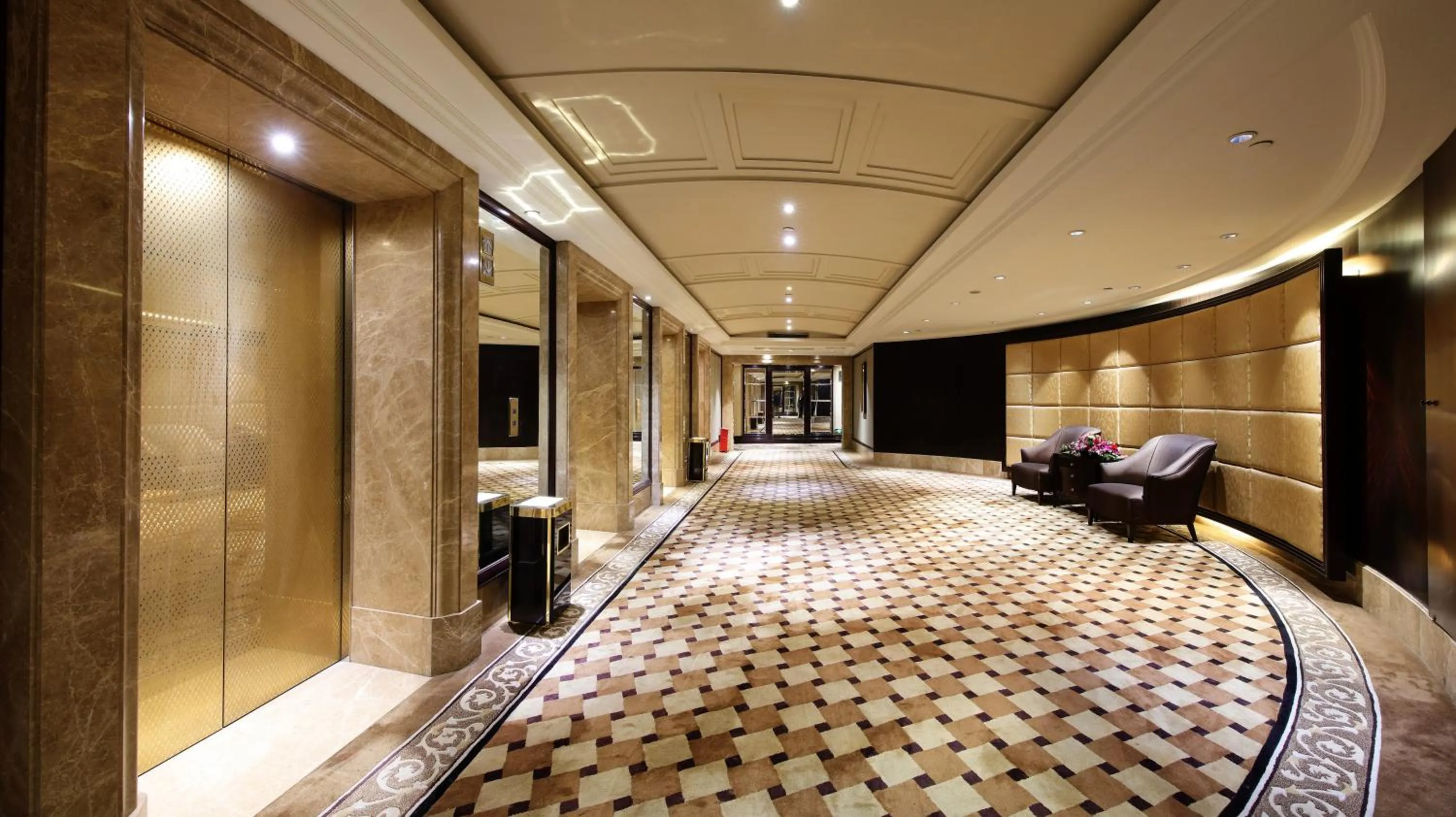 Decorative detail in Royal Mediterranean Hotel