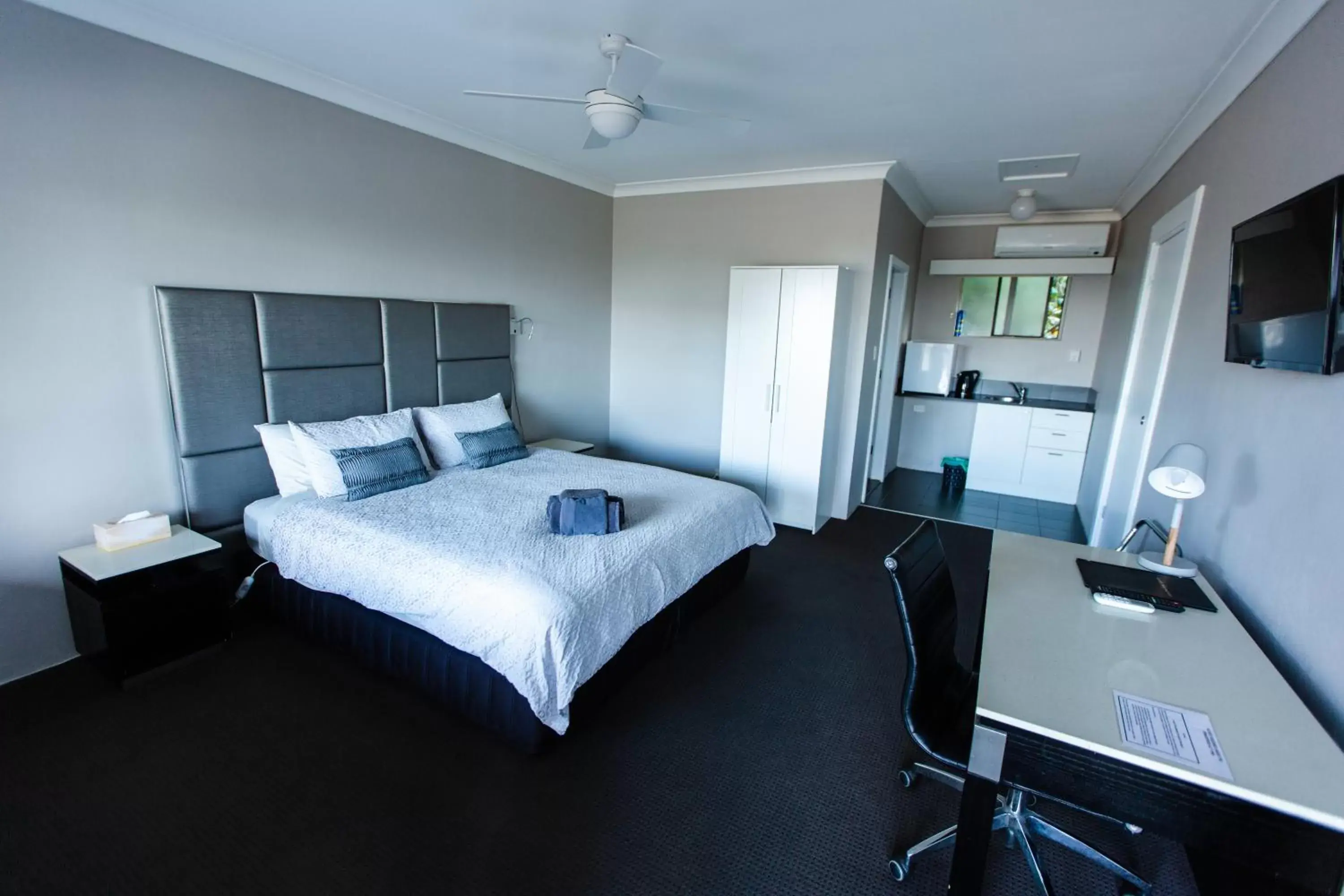 Bedroom in Archibald Hotel