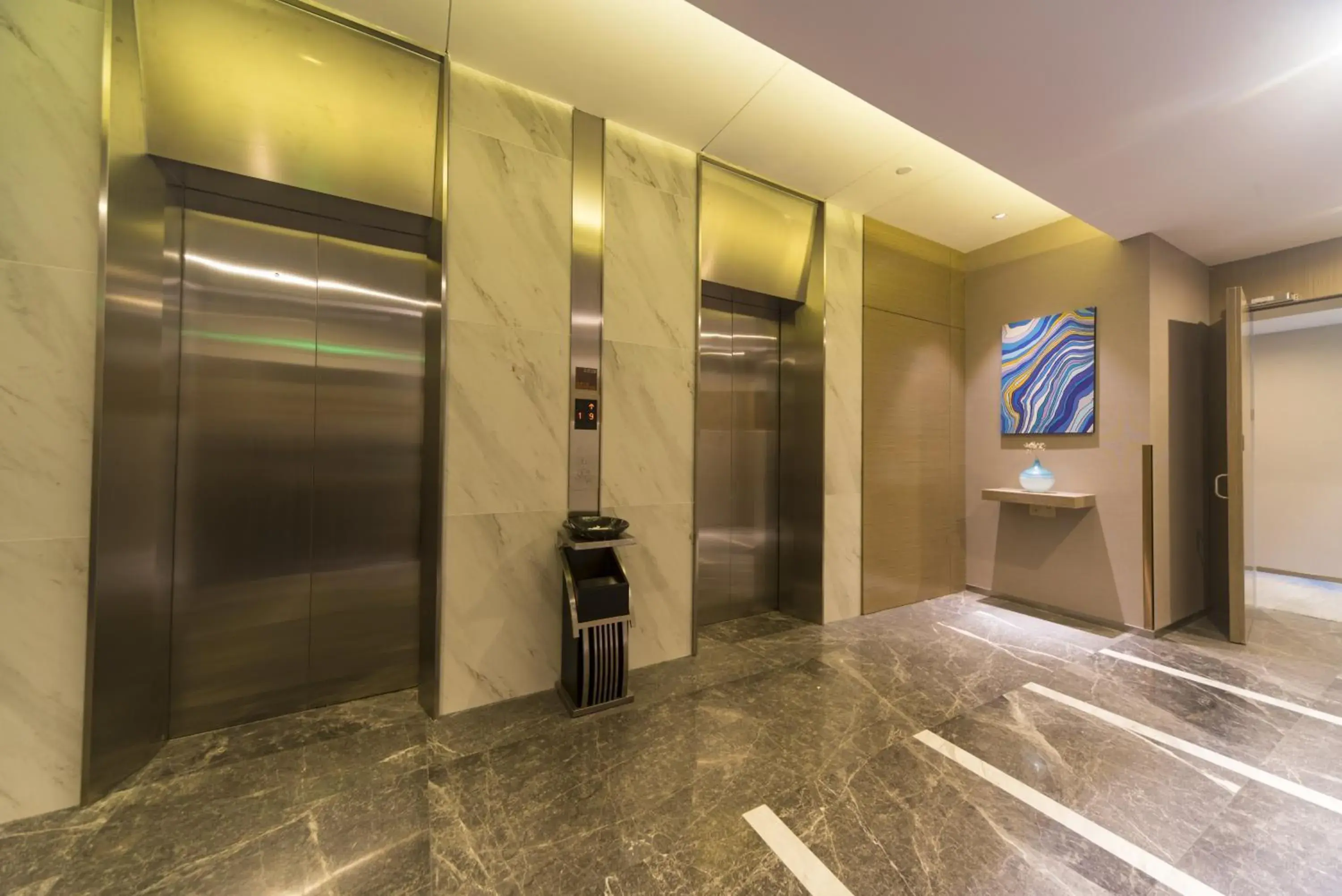 Lobby or reception, Bathroom in Holiday Inn Express Chengdu Jinniu, an IHG Hotel
