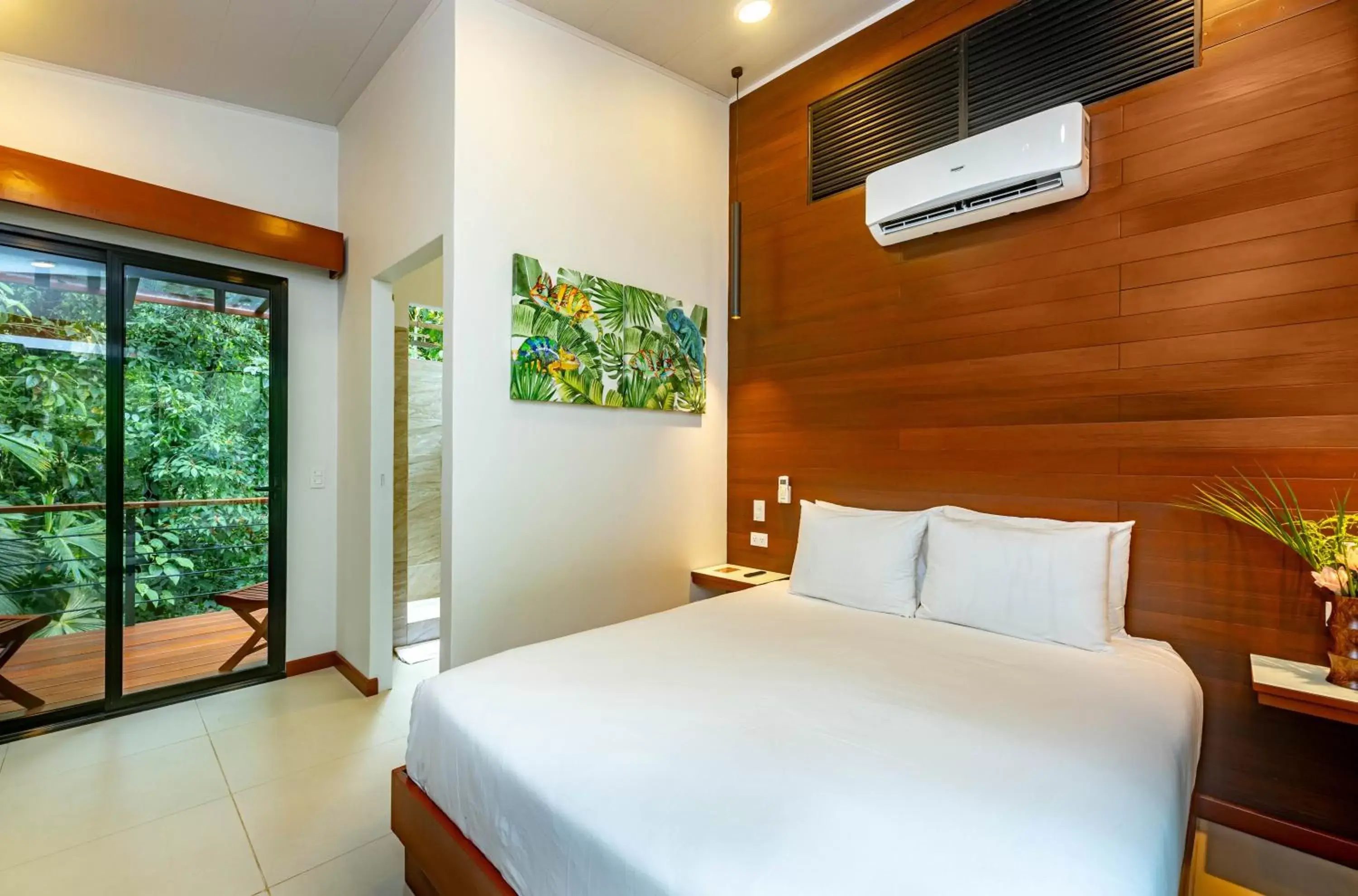 Bedroom, Bed in Tifakara Boutique Hotel & Birding Oasis