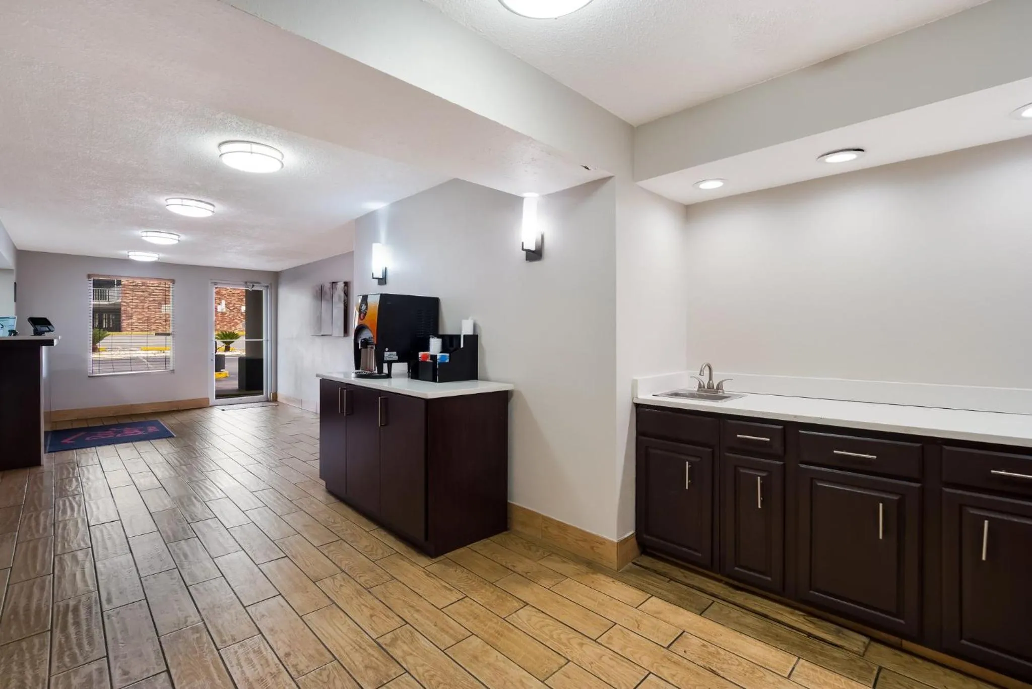 Lobby or reception in Red Roof Inn Columbia, SC Airport