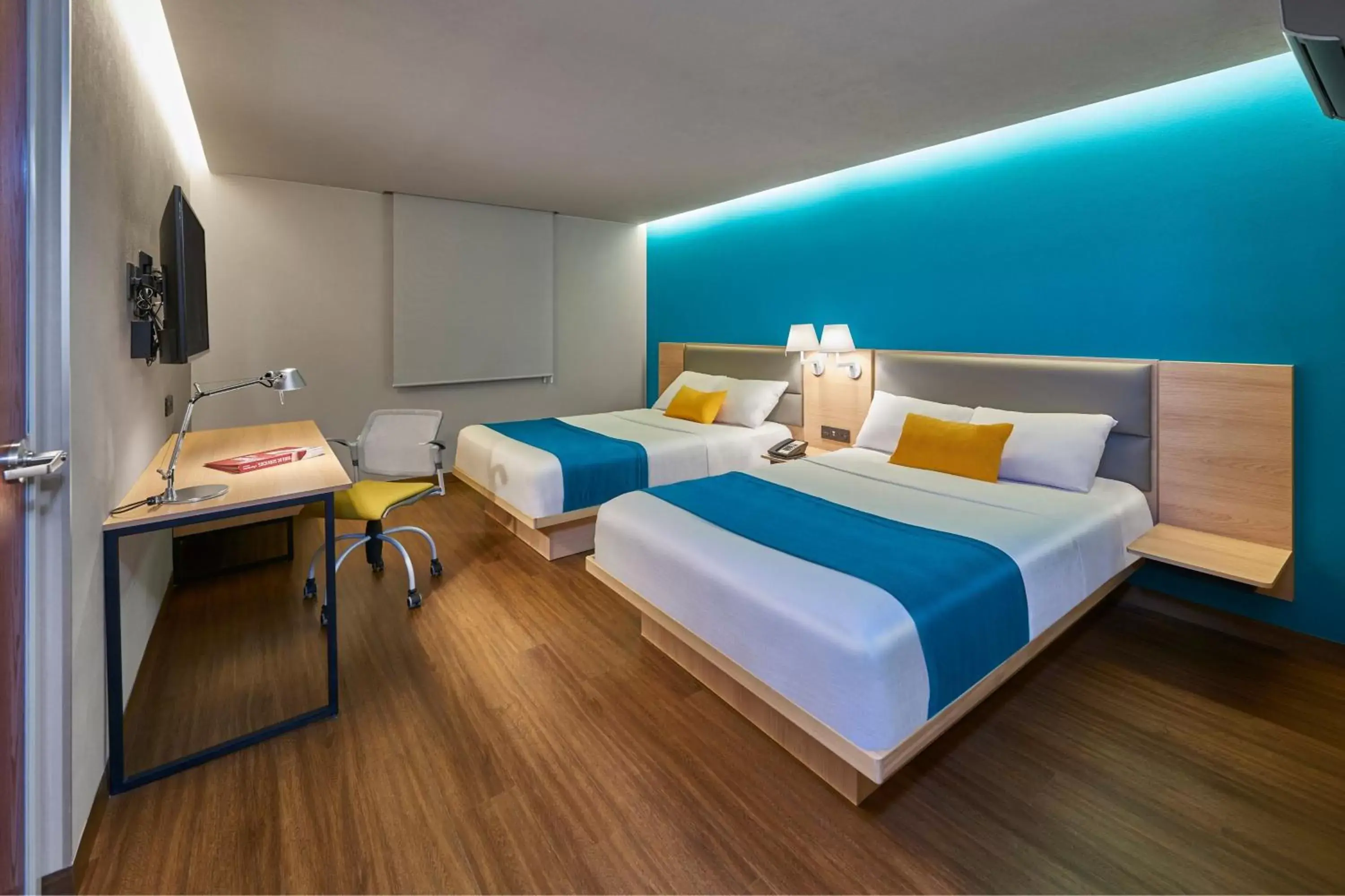 Bedroom, Bed in City Express Suites by Marriott Queretaro